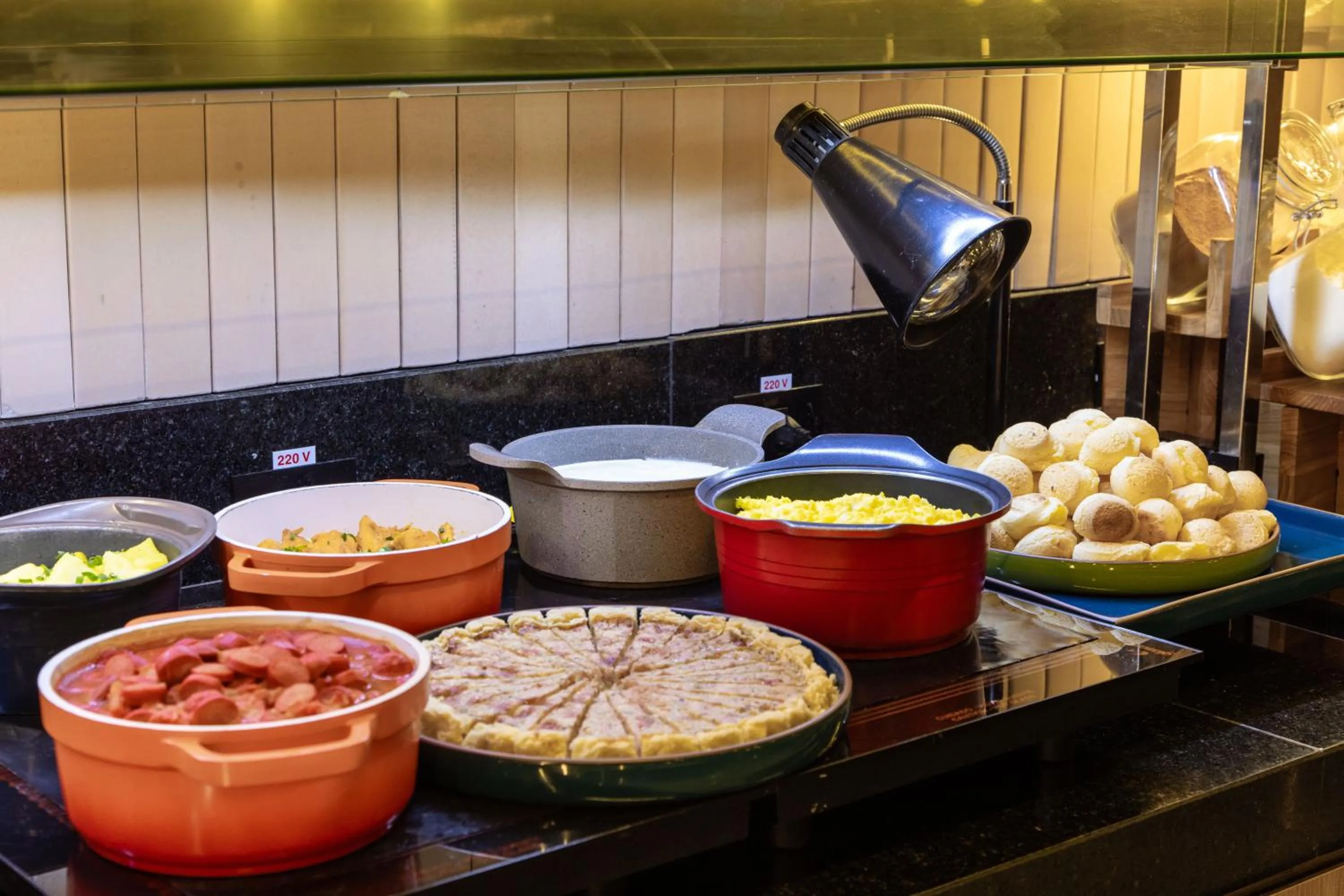 Food and drinks in Slim Curitiba Alto da XV