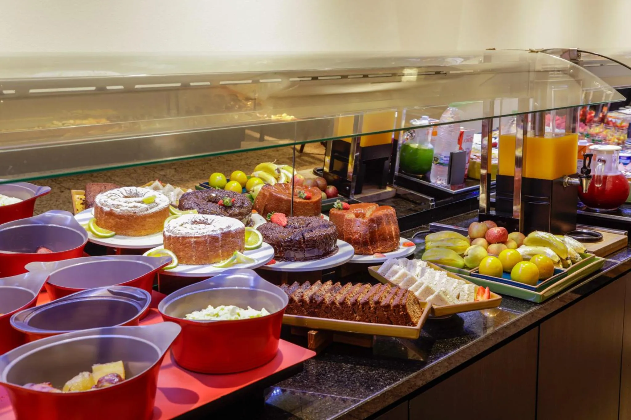 Breakfast in Slaviero Curitiba Batel