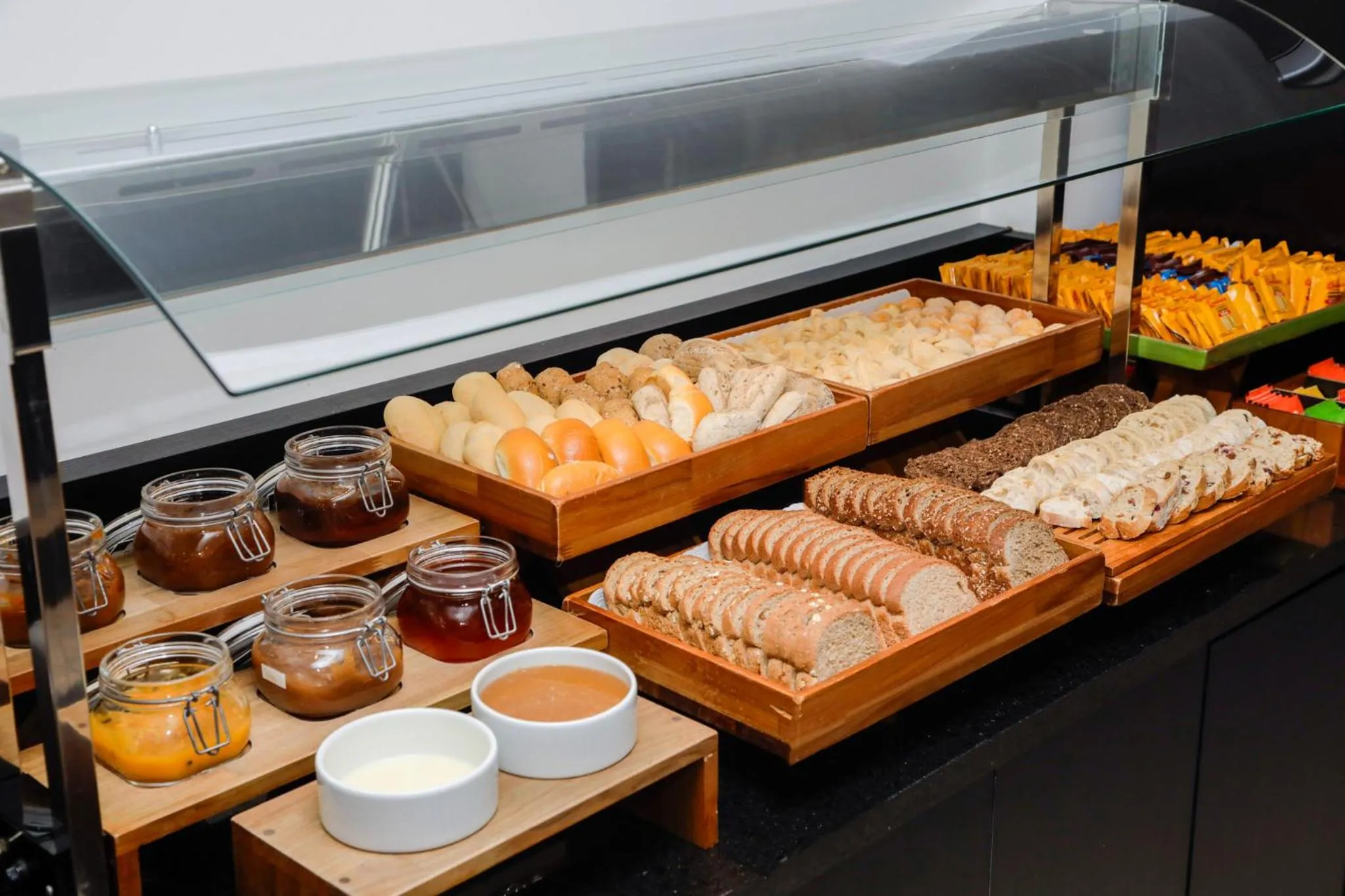 Breakfast in Slaviero Curitiba Batel