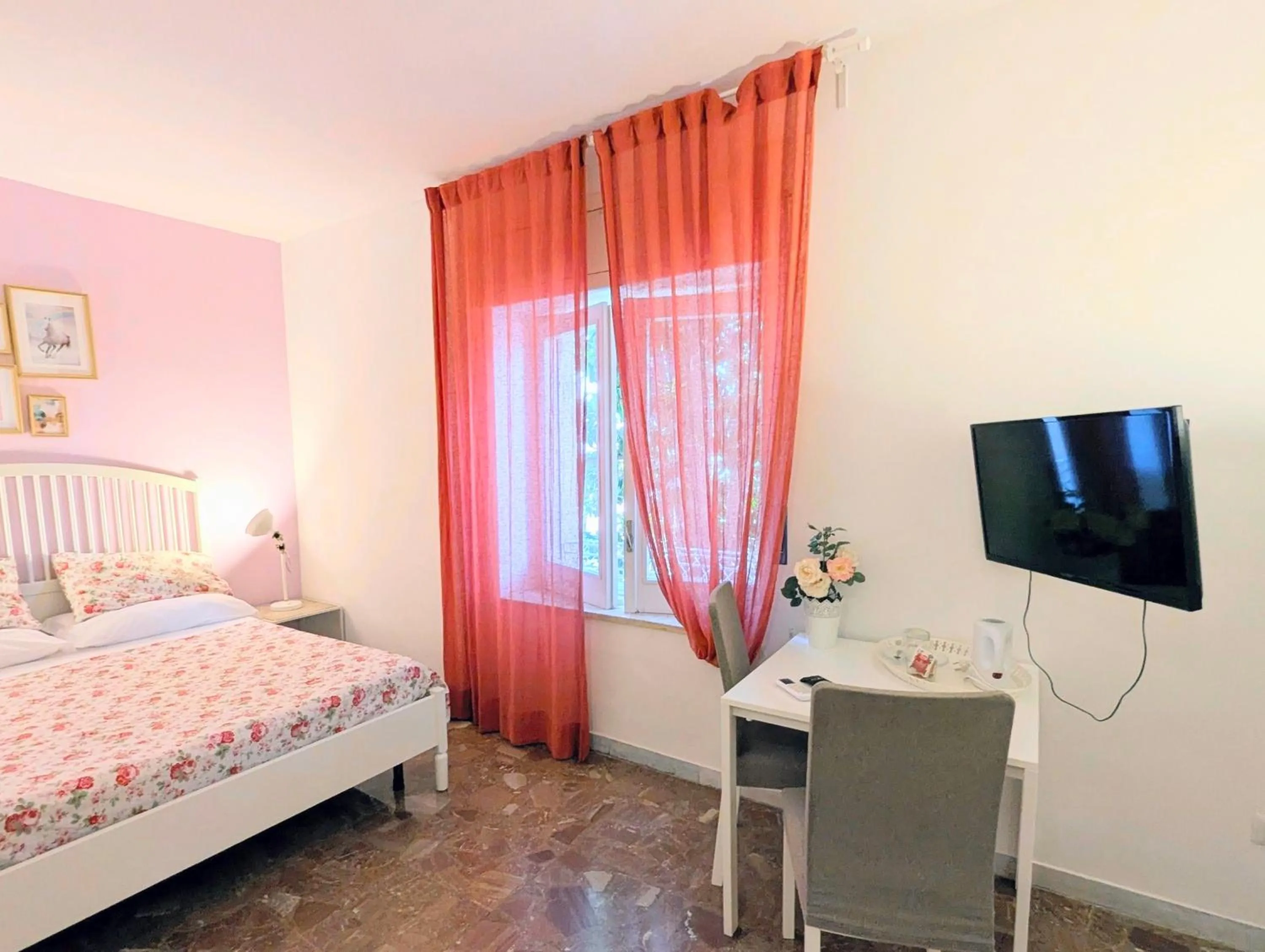 Bed in La Locanda Dell'Arte-Museo