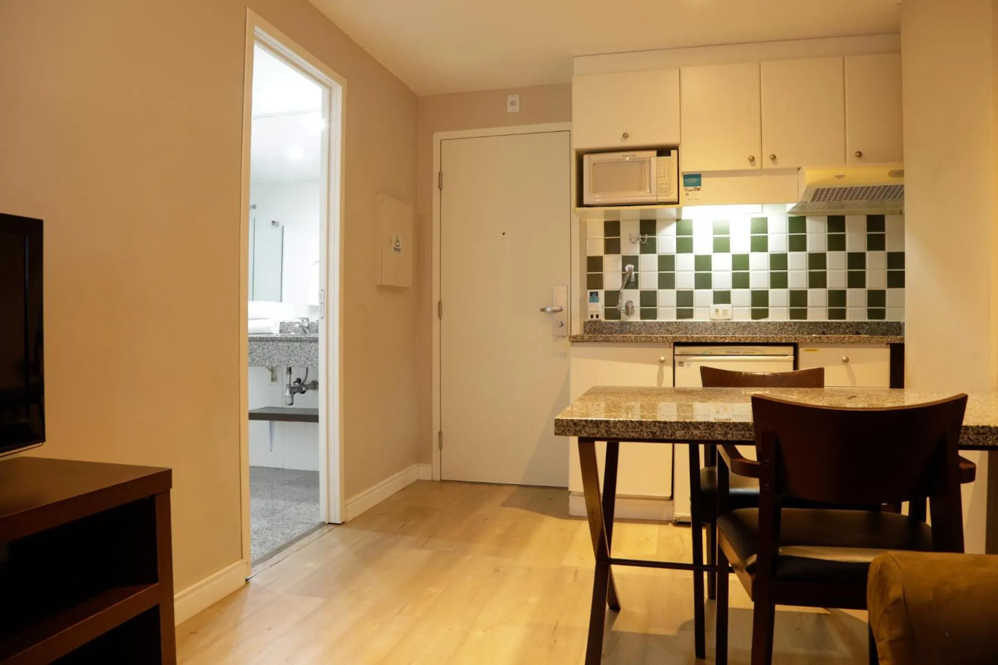 Kitchen or kitchenette in Slaviero Curitiba Shopping