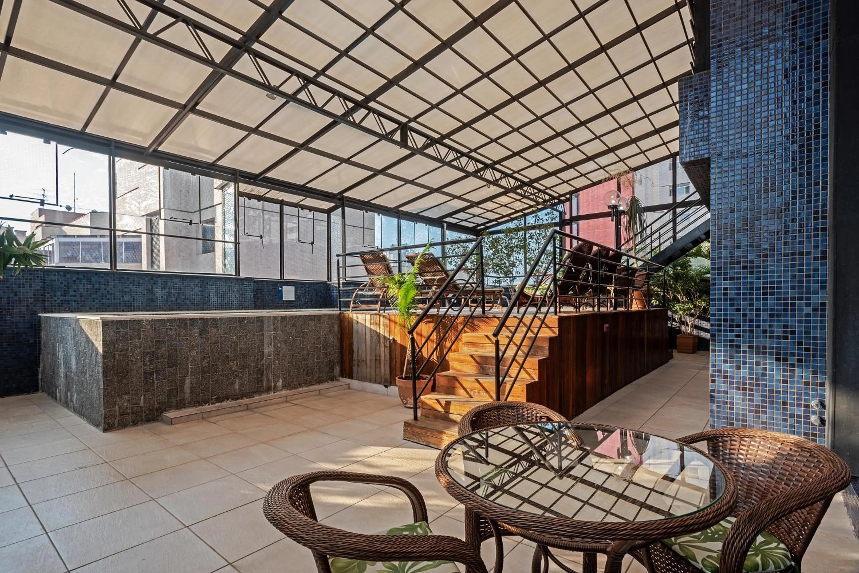 Swimming pool in Slaviero Curitiba Shopping