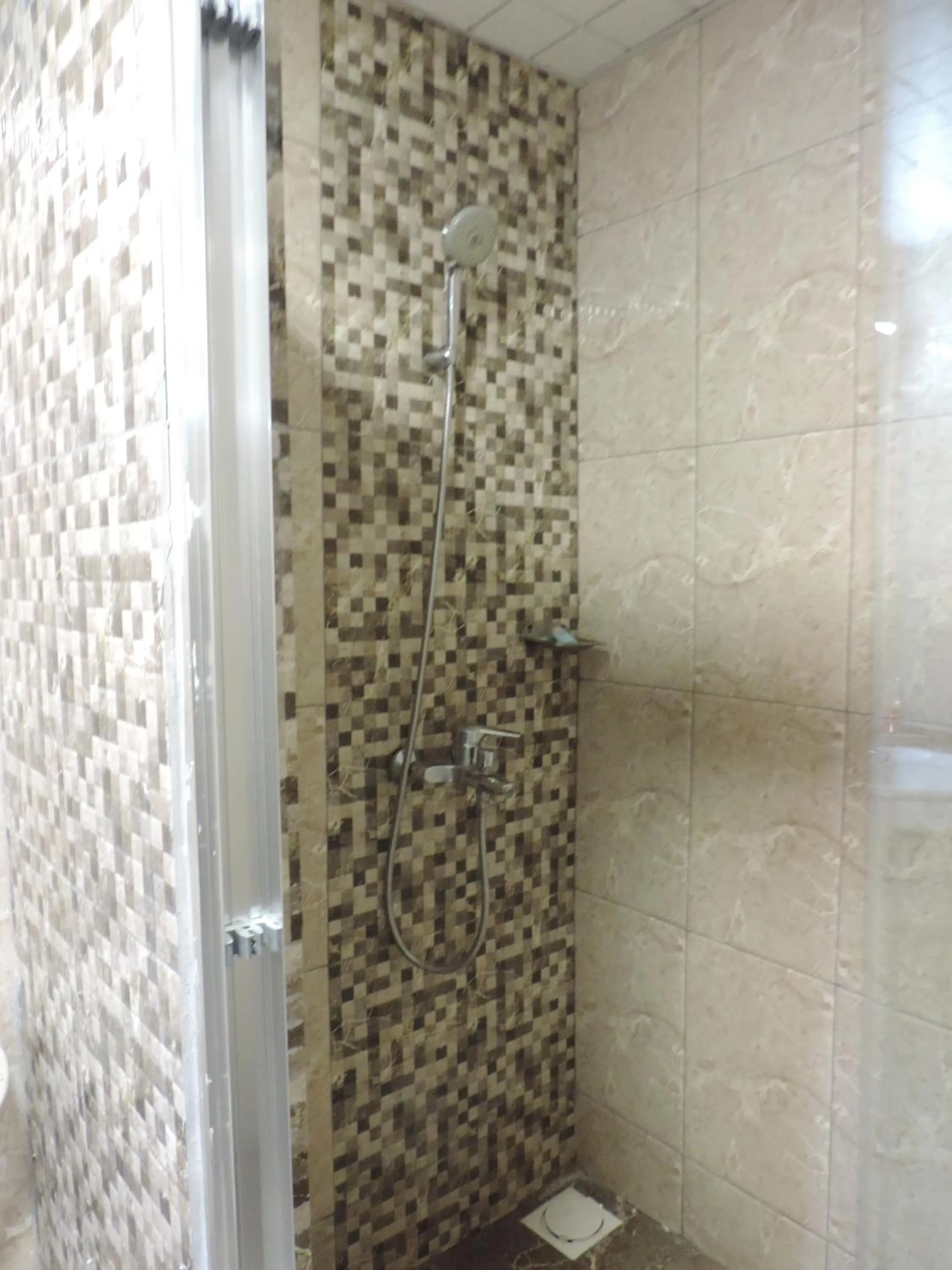 Shower in Mayfair Hotel