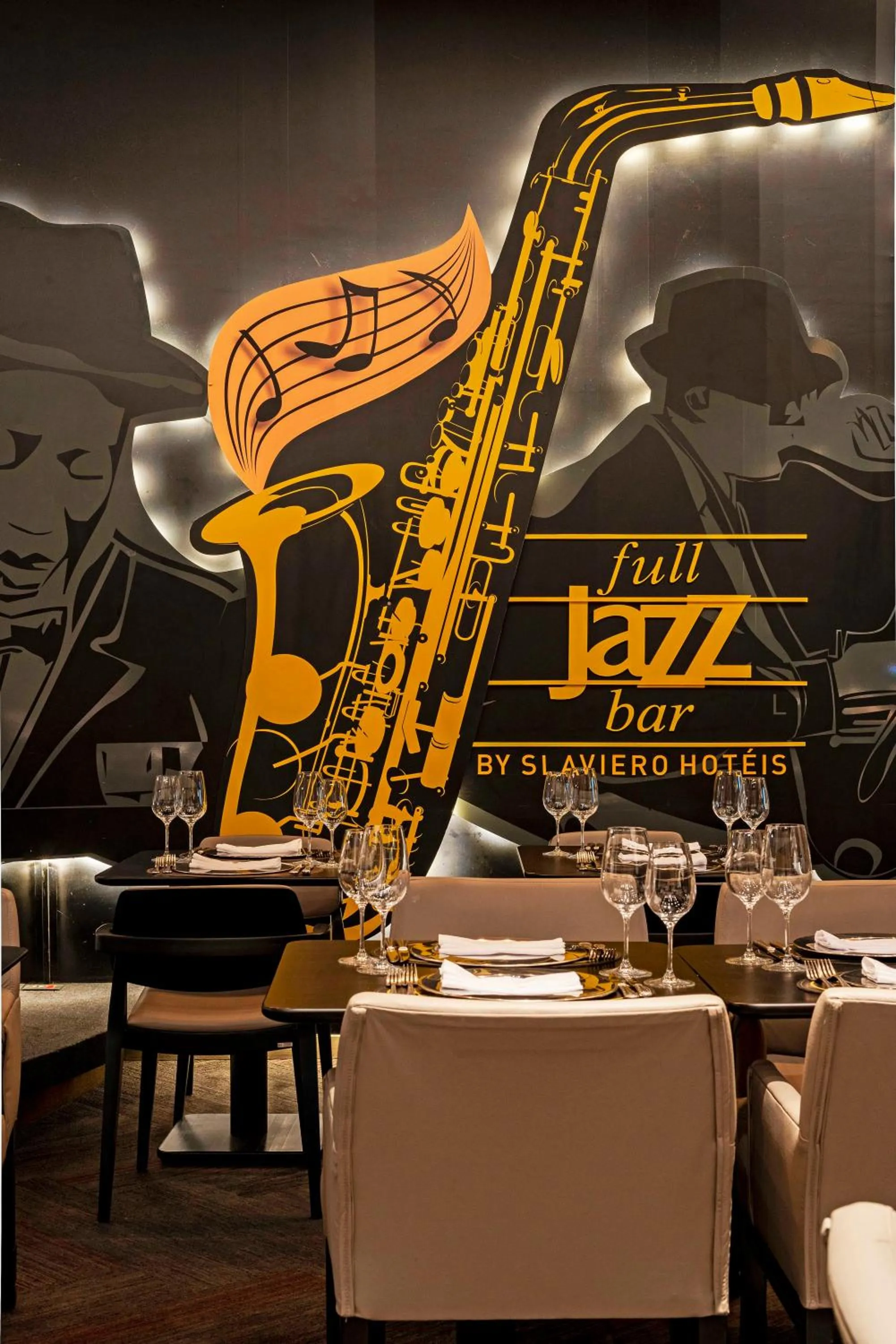 Lounge or bar in Full Jazz by Slaviero Hotéis