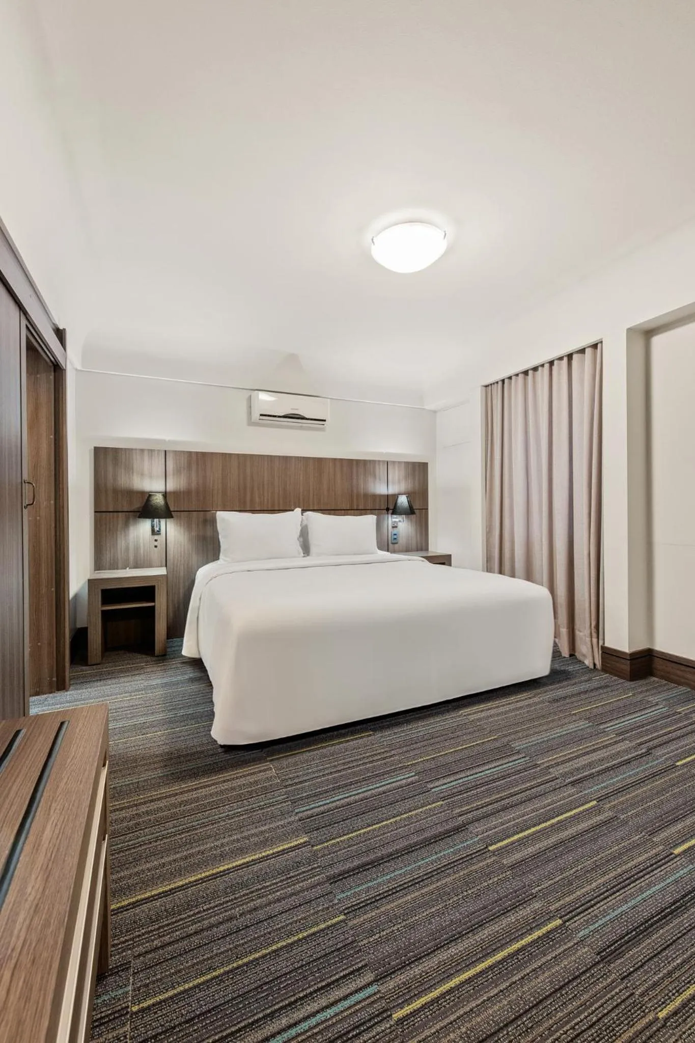 Bed in Slaviero Curitiba Centro