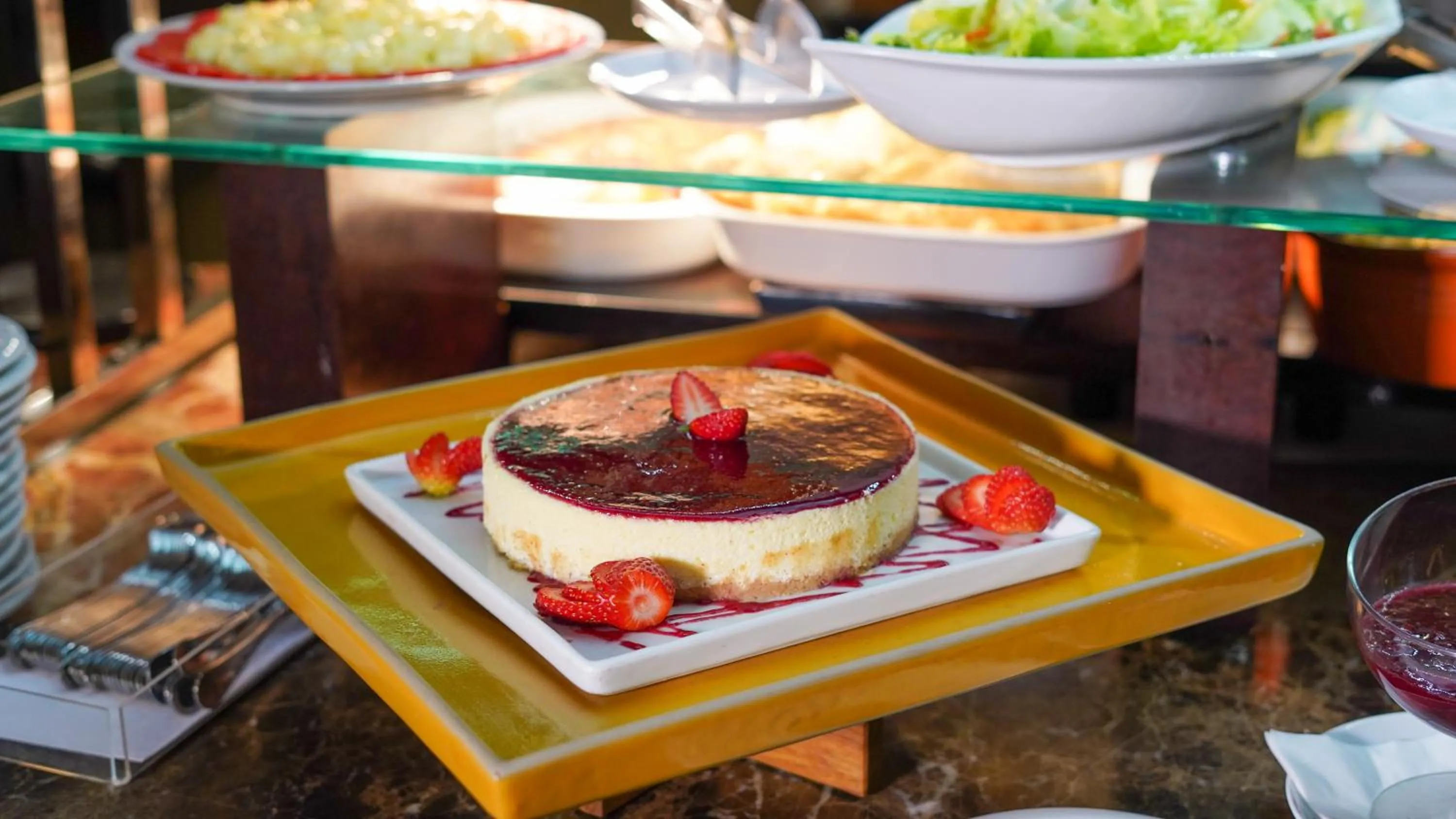 Restaurant/places to eat in Slaviero Curitiba Centro