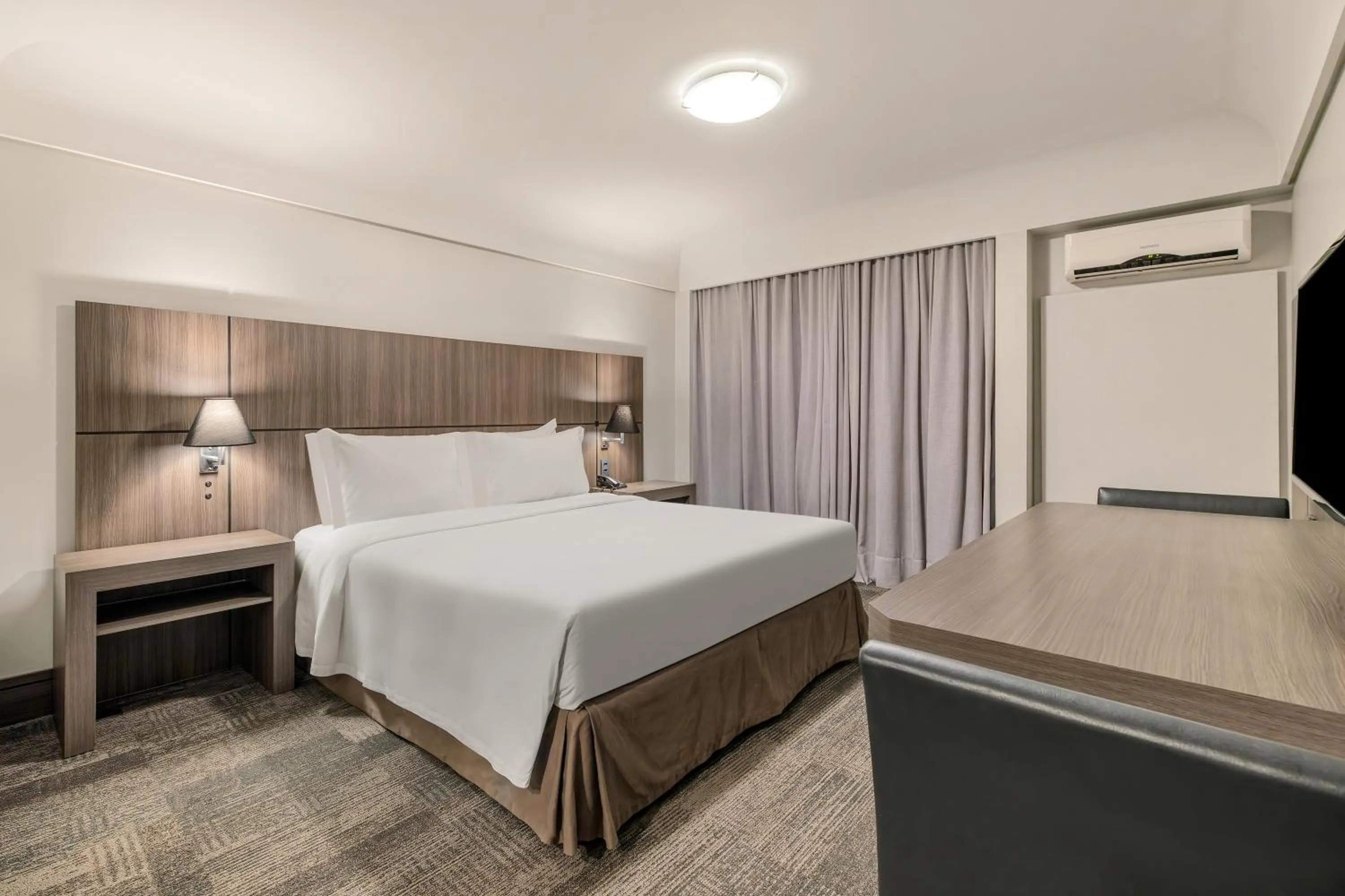 Bed in Slaviero Curitiba Centro