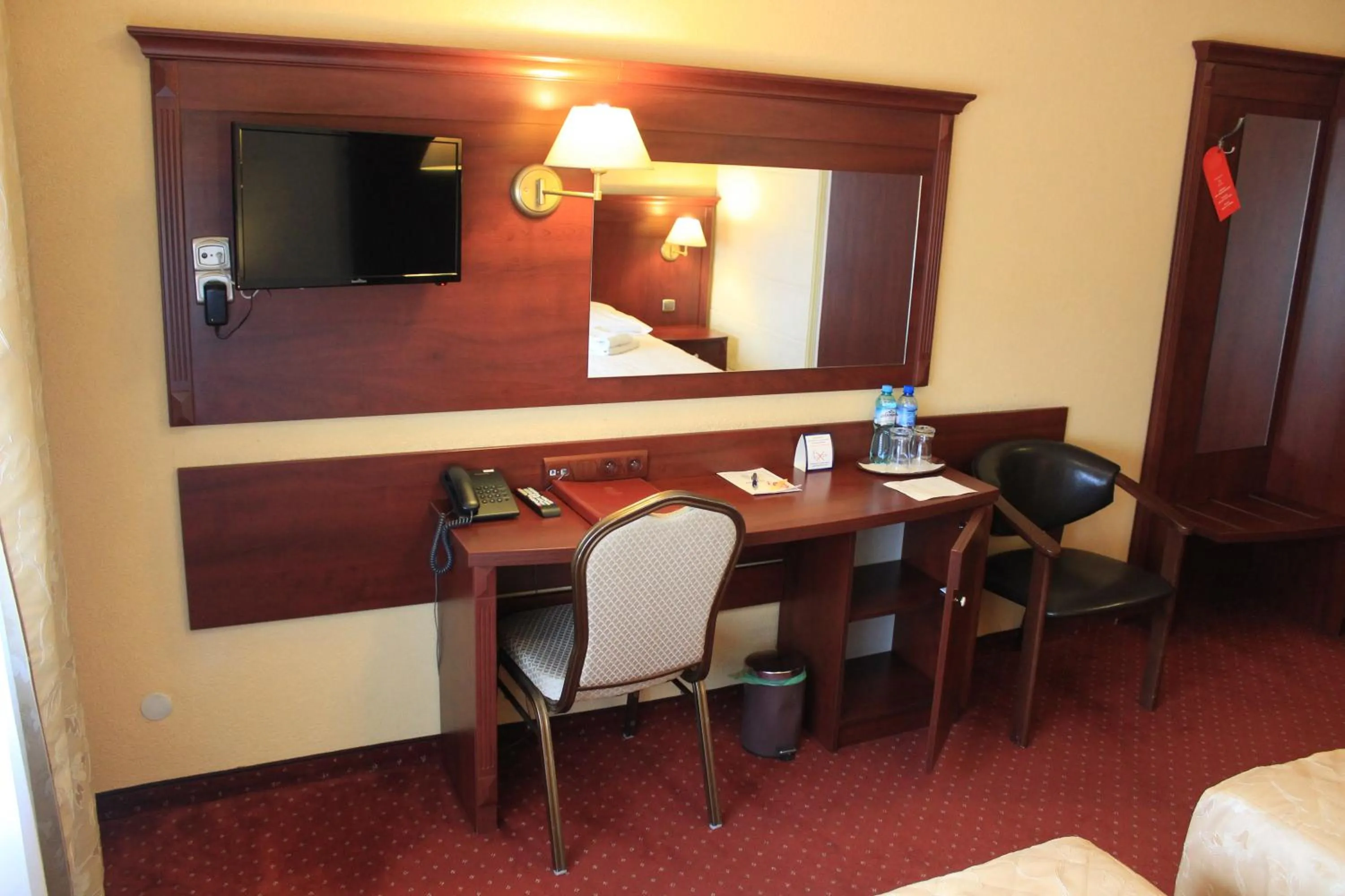 TV and multimedia in Cumulus Hotel