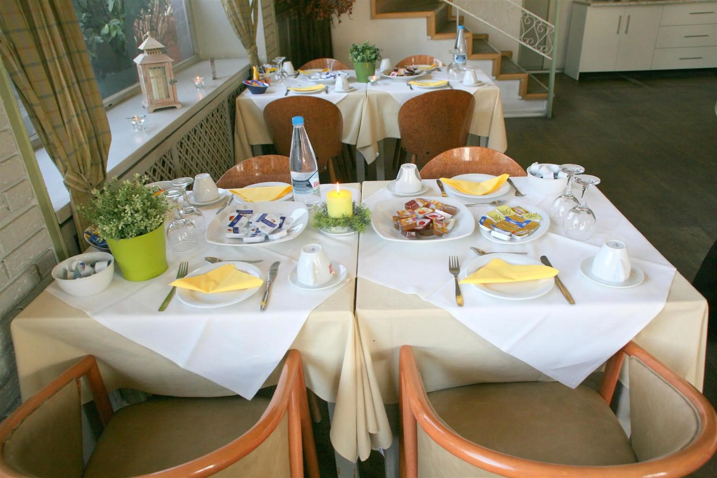 Restaurant/places to eat in Oceanis