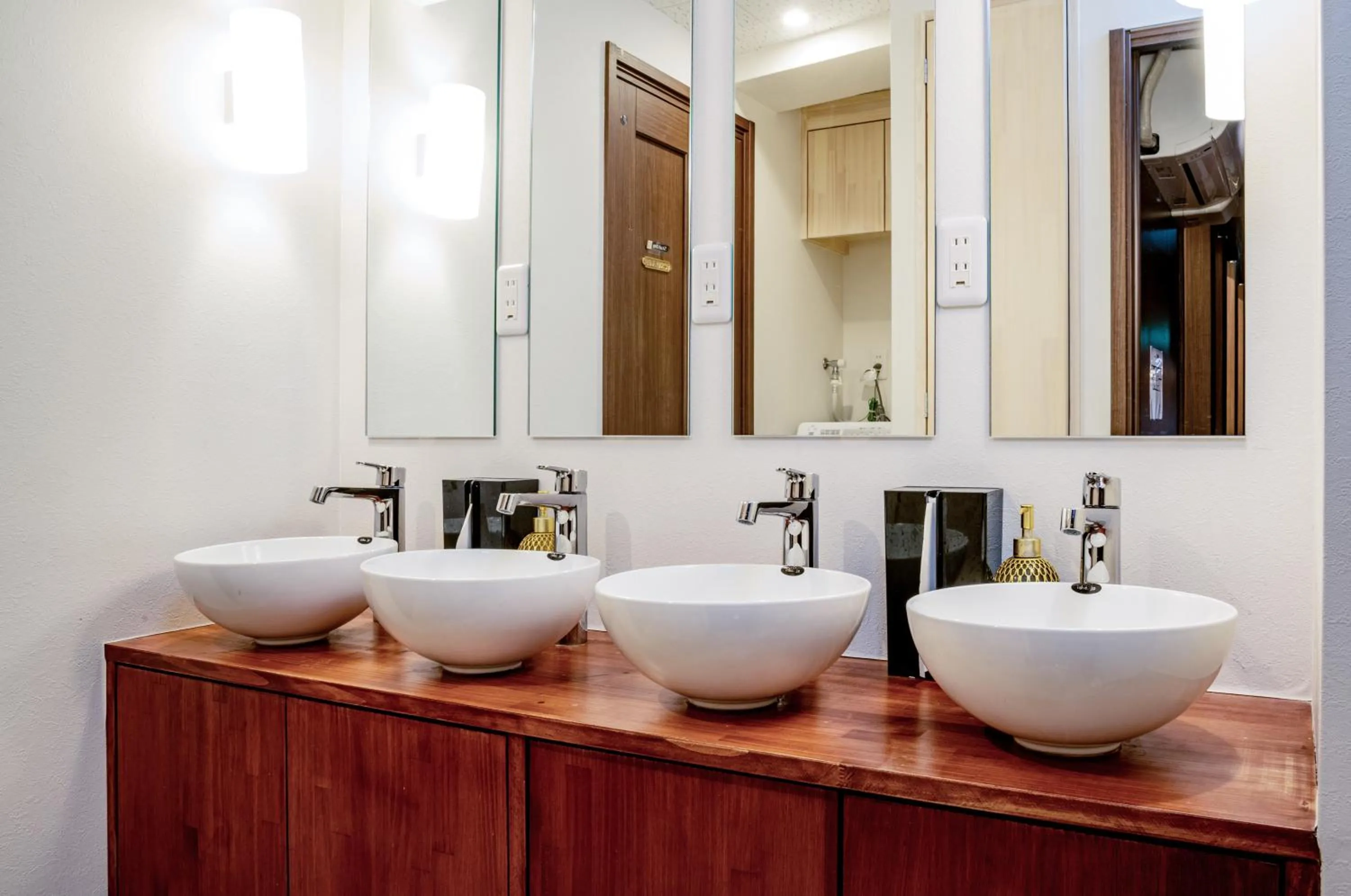 Bathroom in bnb+ Ueno Okachimachi