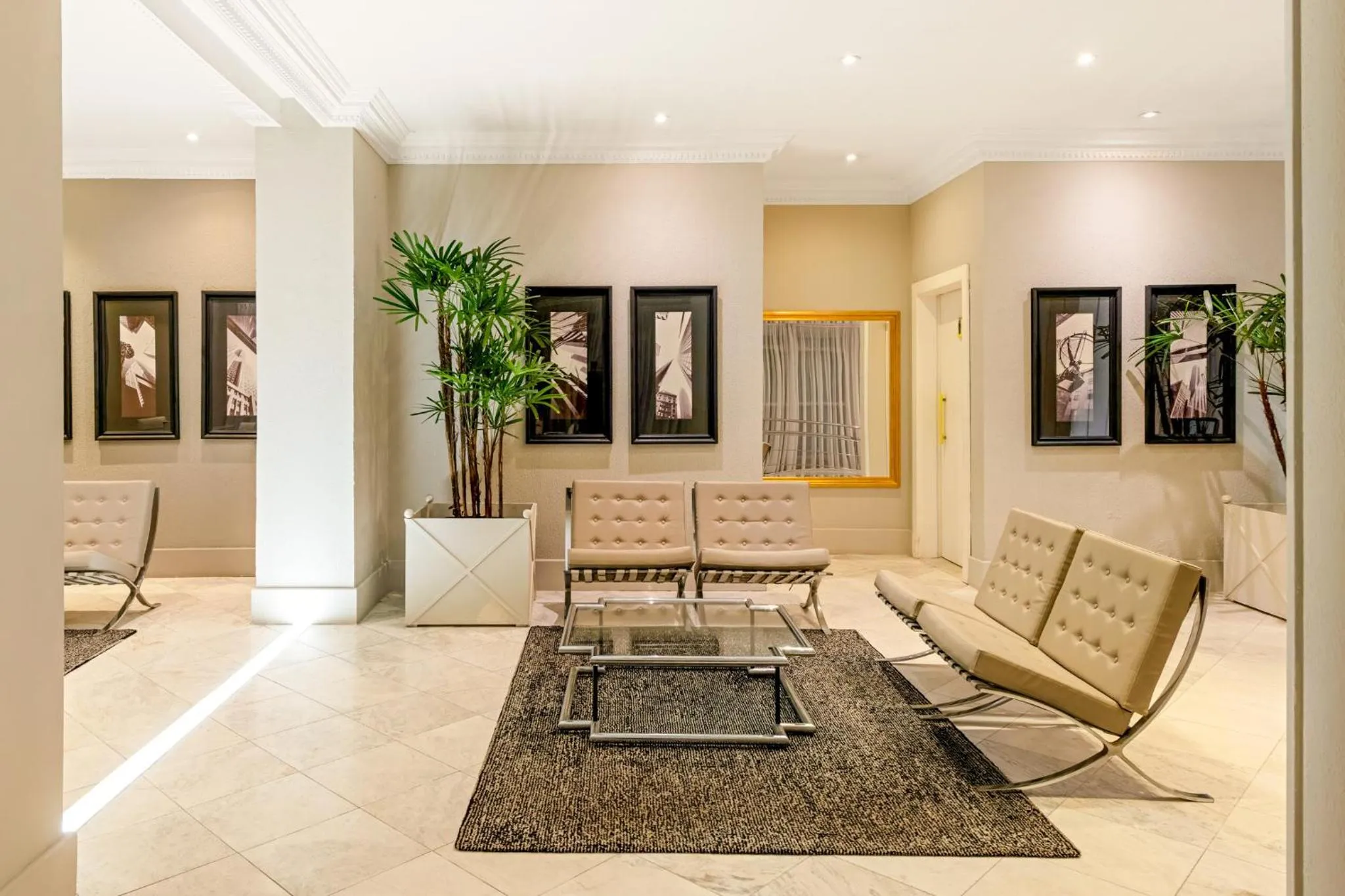 Lobby or reception in Rockefeller by Slaviero Hotéis