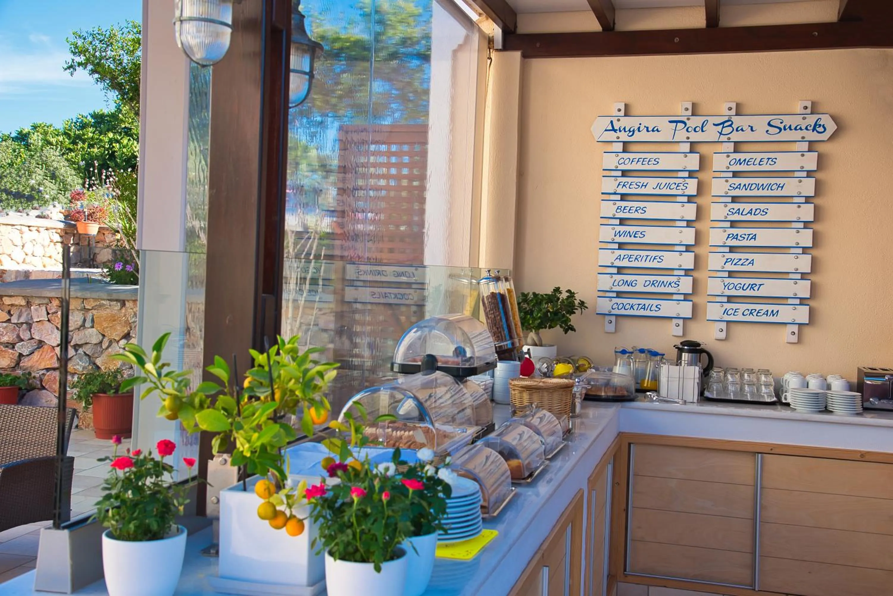 Buffet breakfast in Villa Angira