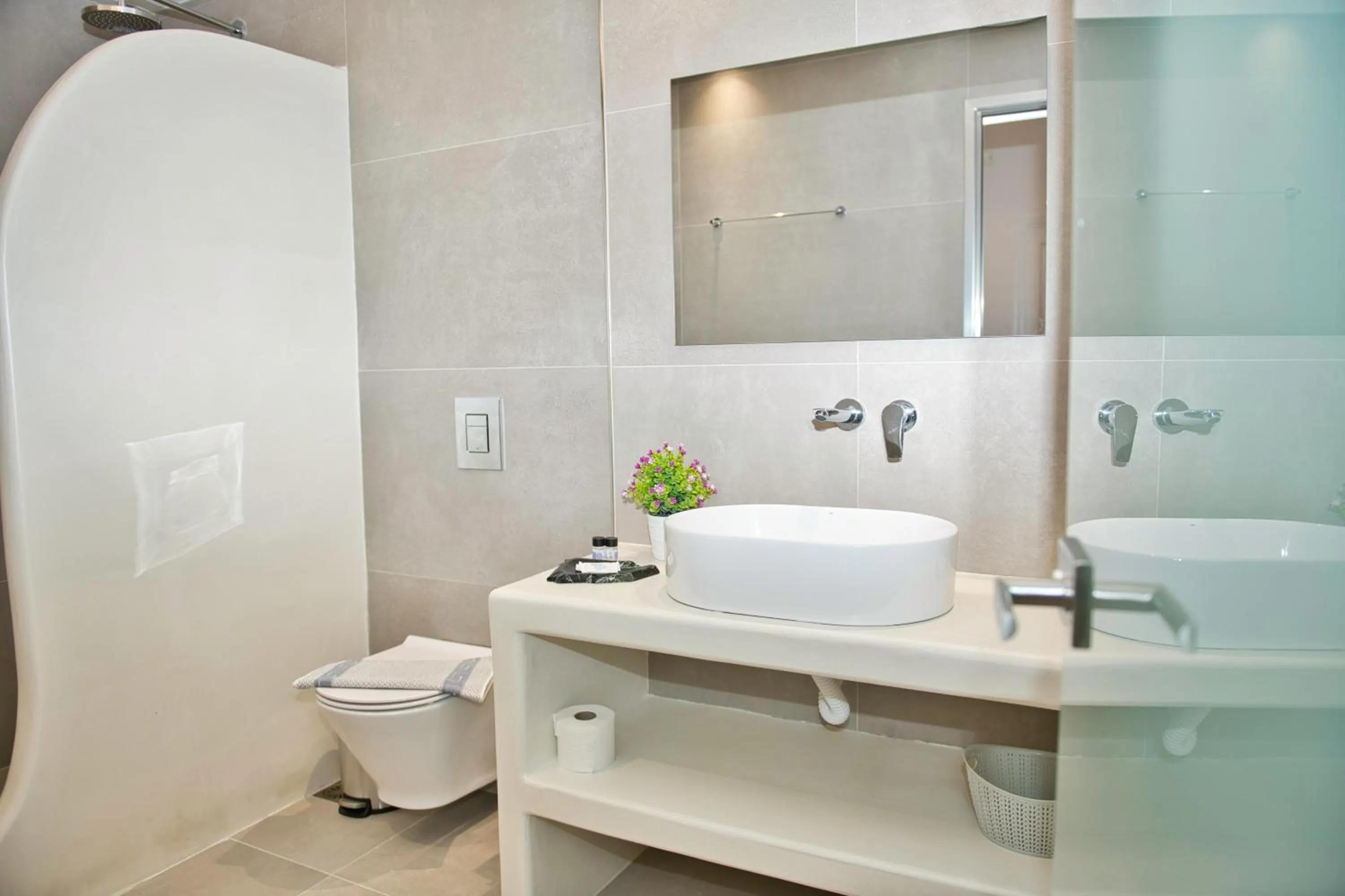 Shower in Villa Angira