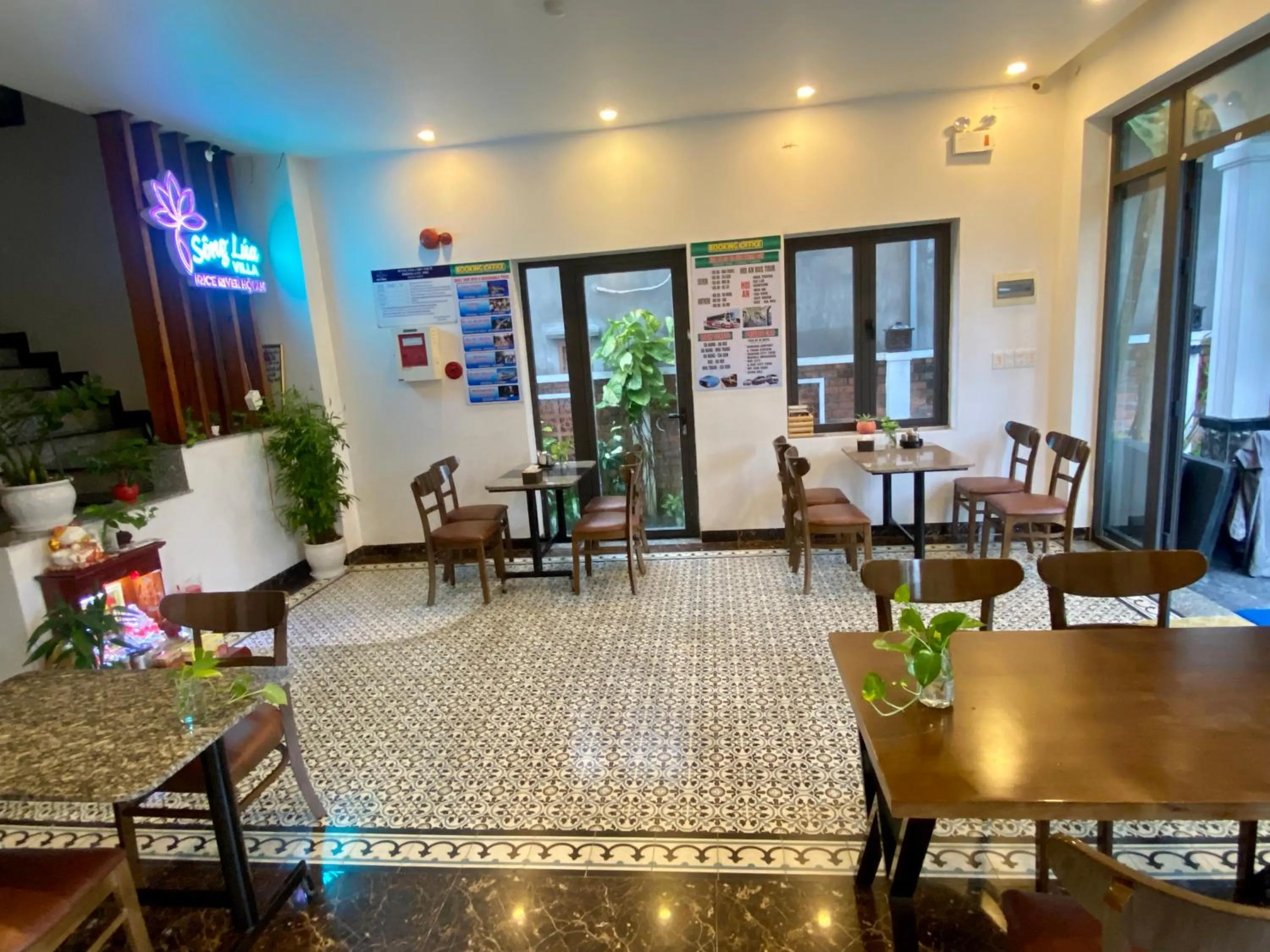 Restaurant/places to eat in Rice River Villa - Hoi An