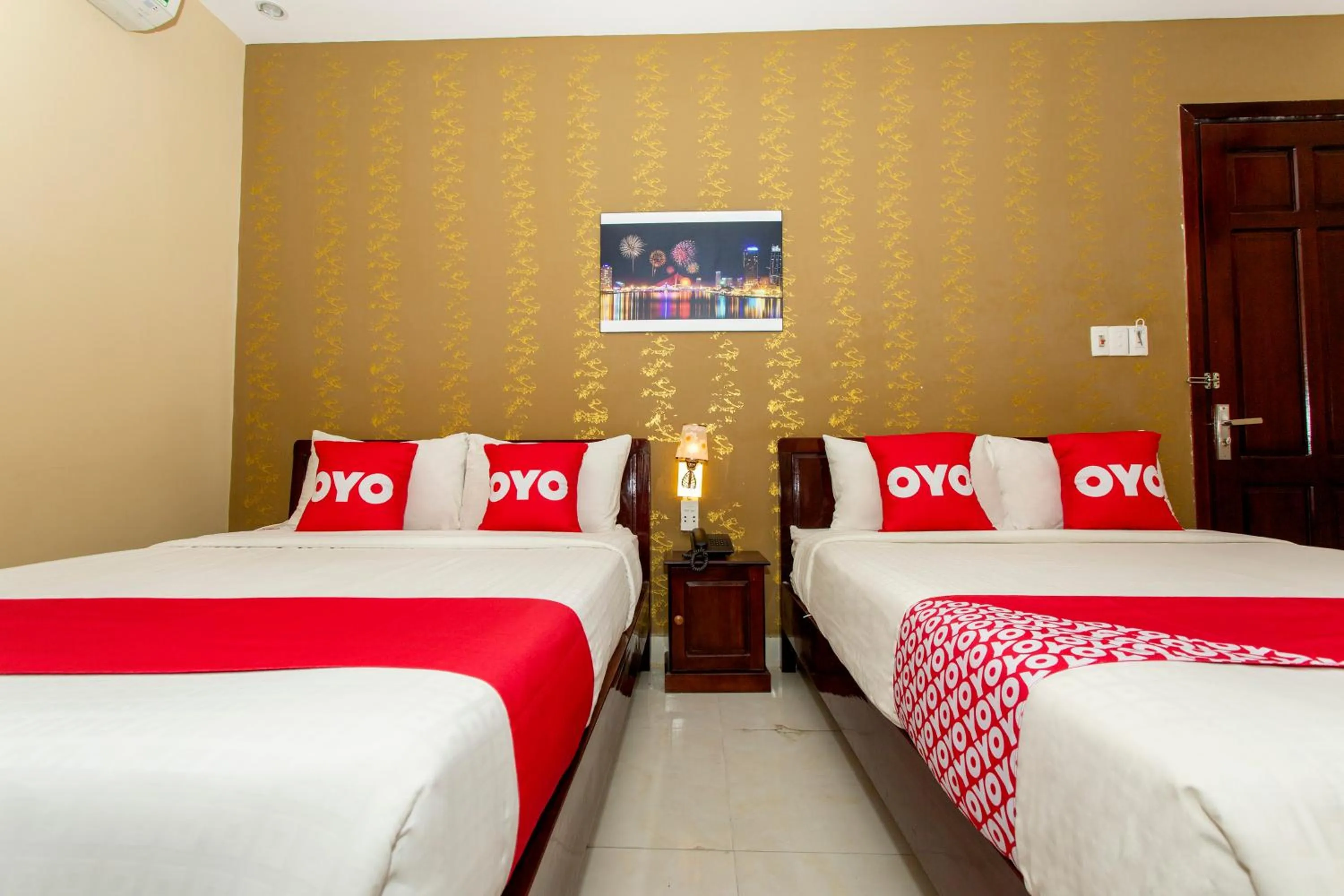 Photo of the whole room, Bed in Phuc Long Hotel