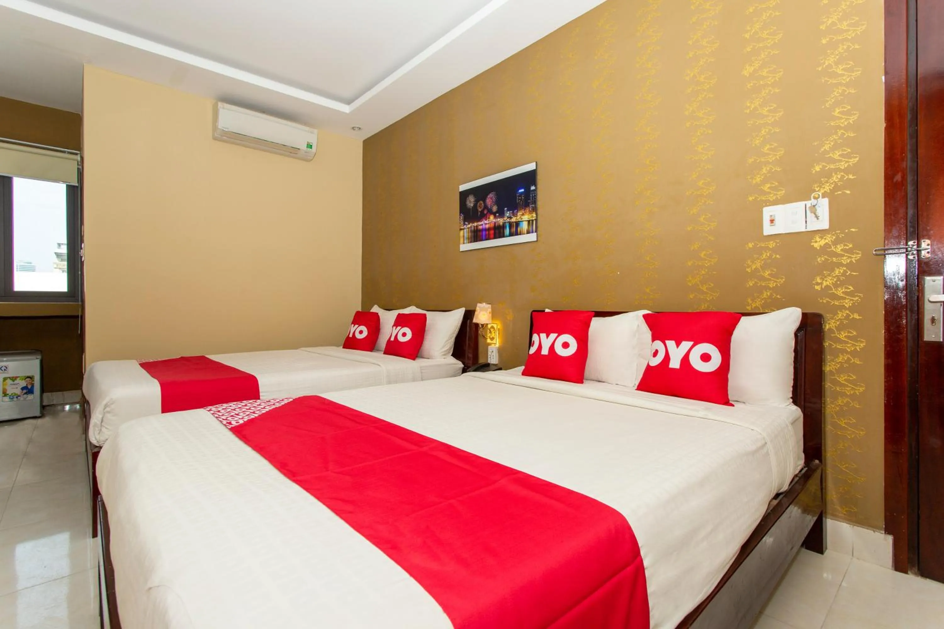 Photo of the whole room, Bed in Phuc Long Hotel