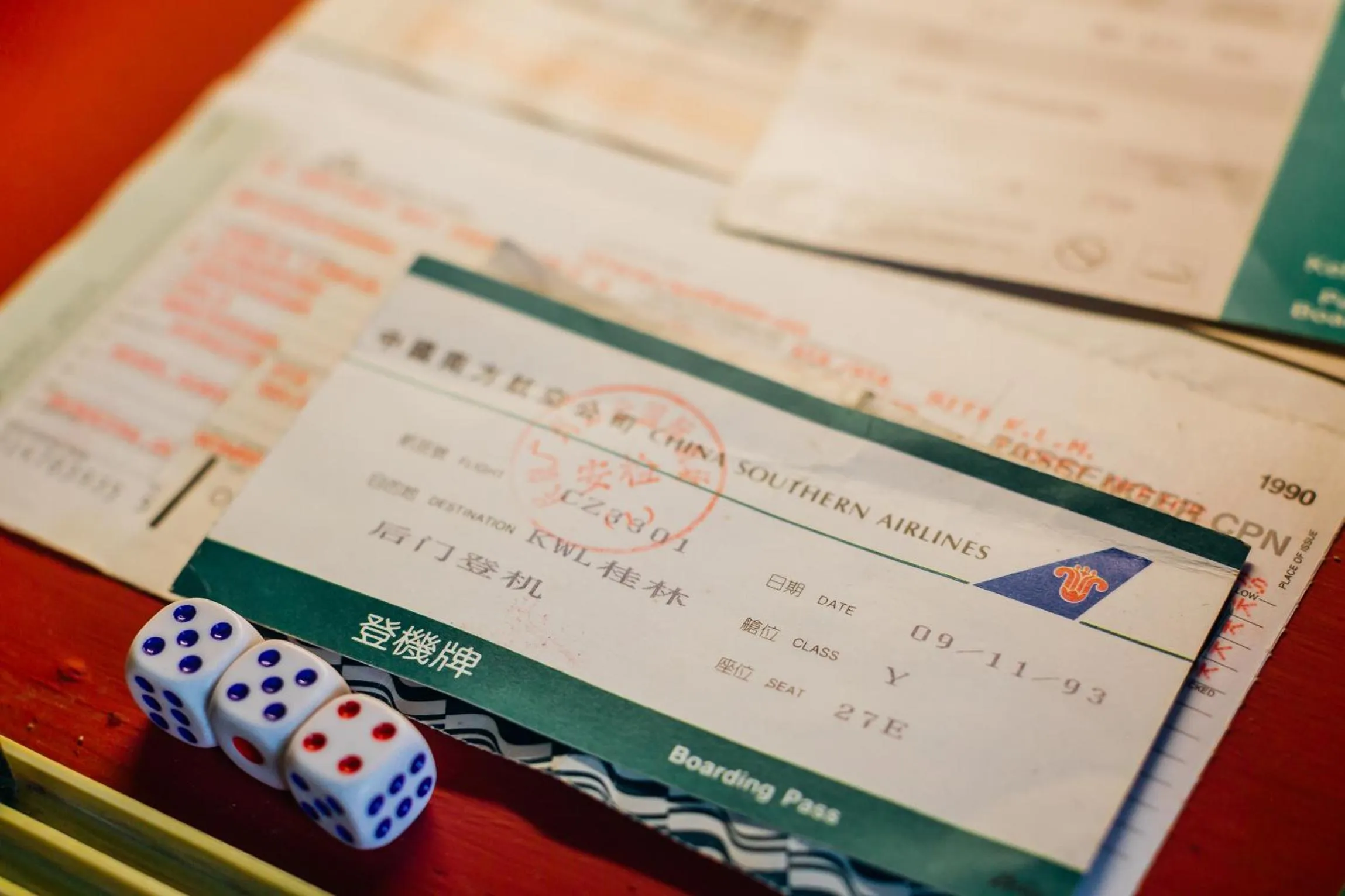 Text overlay in Heahtitude - Children Not Allowed