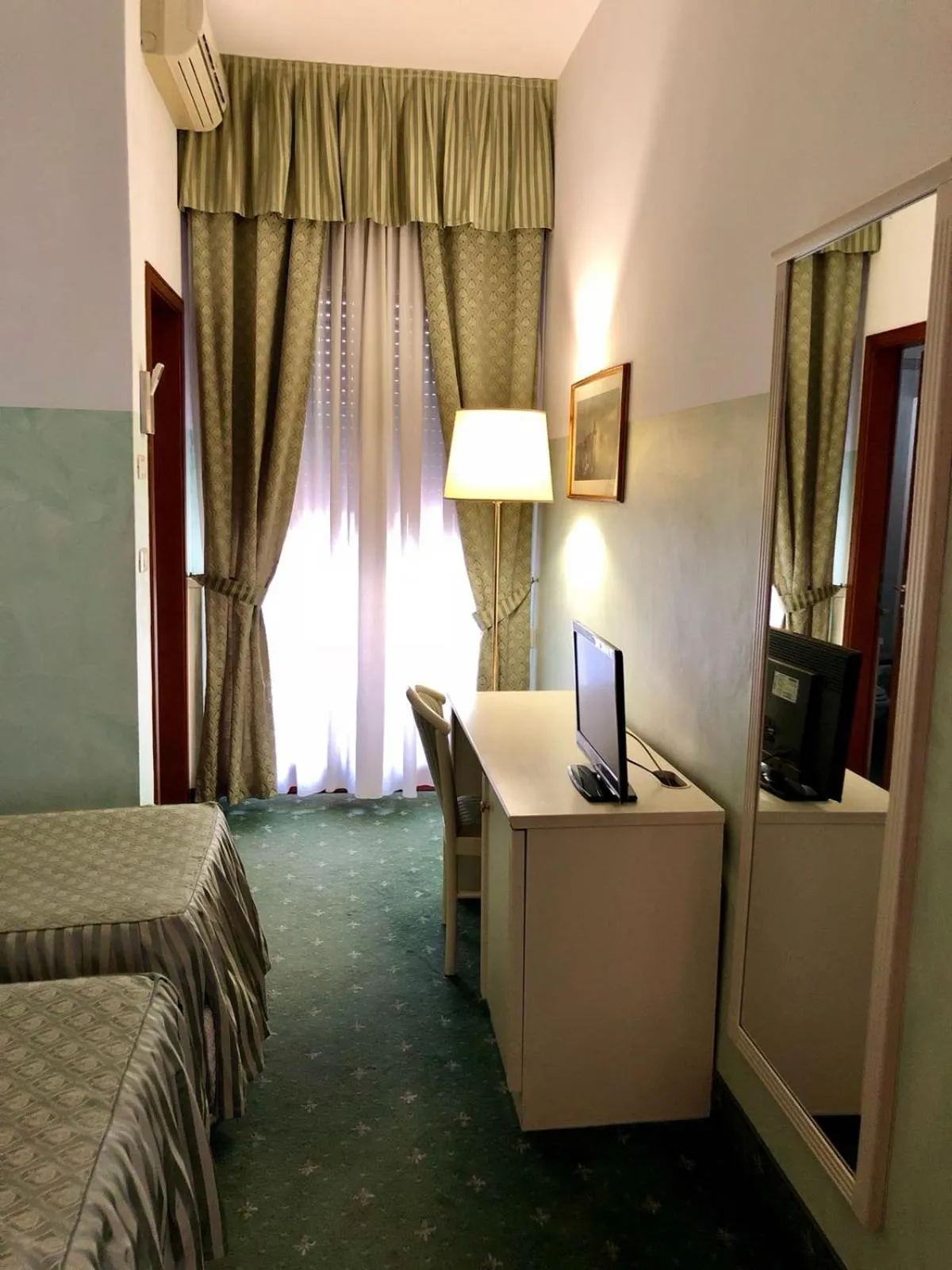 Bedroom, Bed in Hotel Internazionale Gorizia