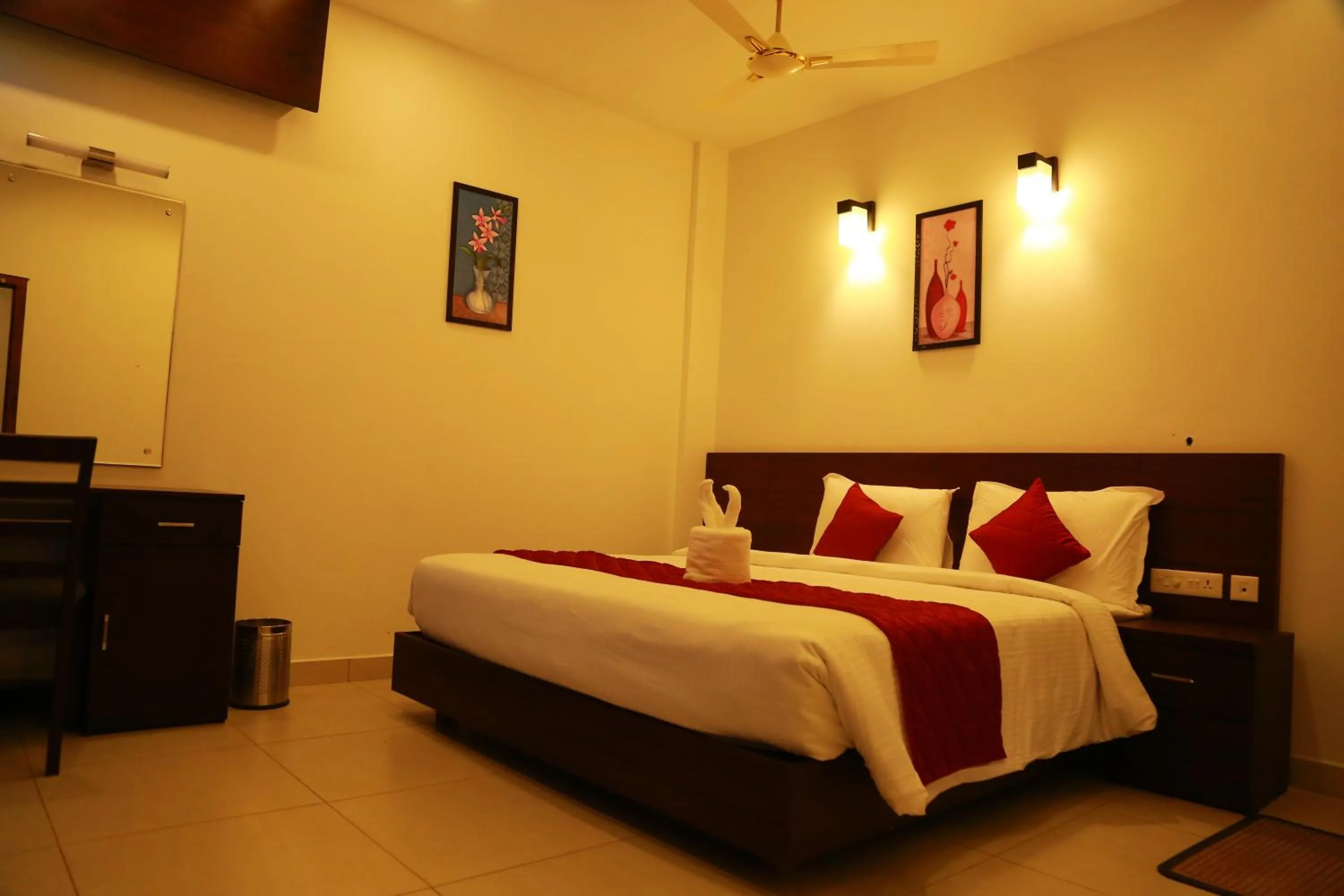 Palmtree Leaf, Munnar