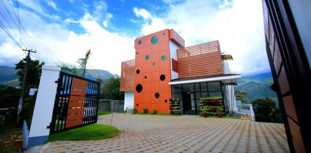 Facade/entrance in Palmtree Leaf, Munnar