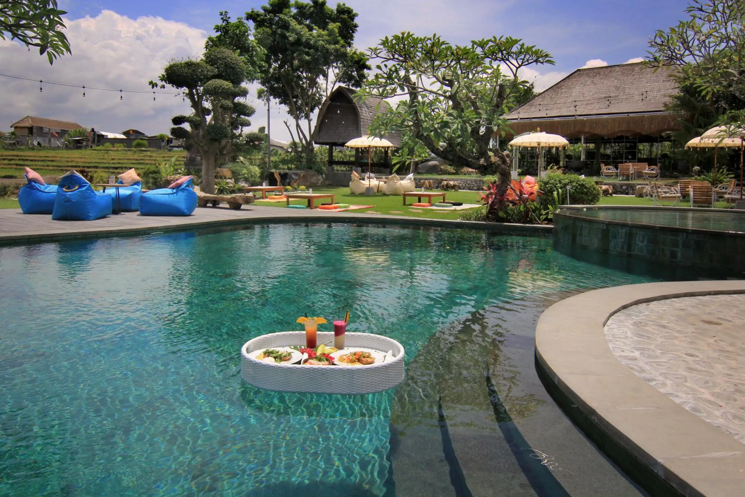 Swimming pool in Taulan Villa by Social Hideout