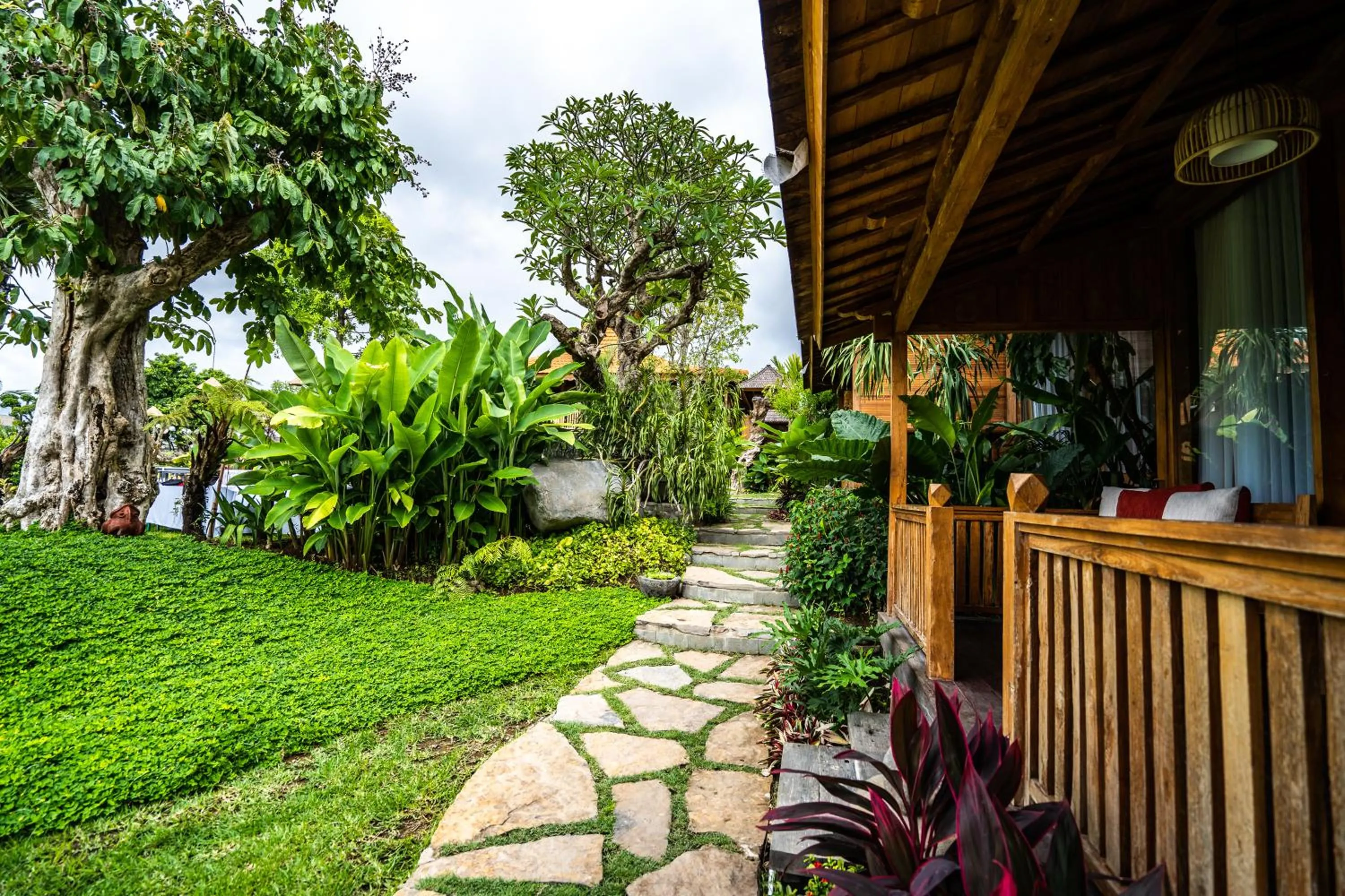 Garden view in Taulan Villa by Social Hideout
