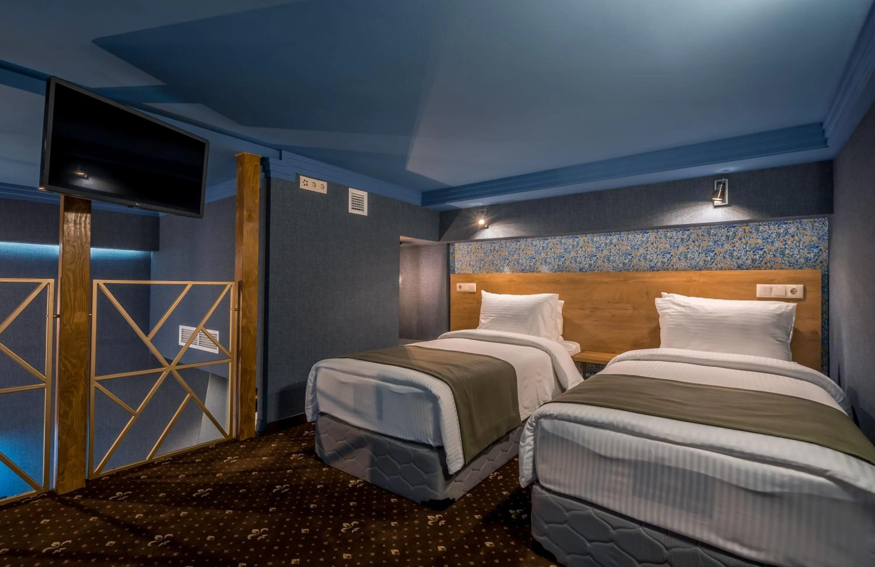 Bed in Gladius Inn Boutique Hotel by DNT Group