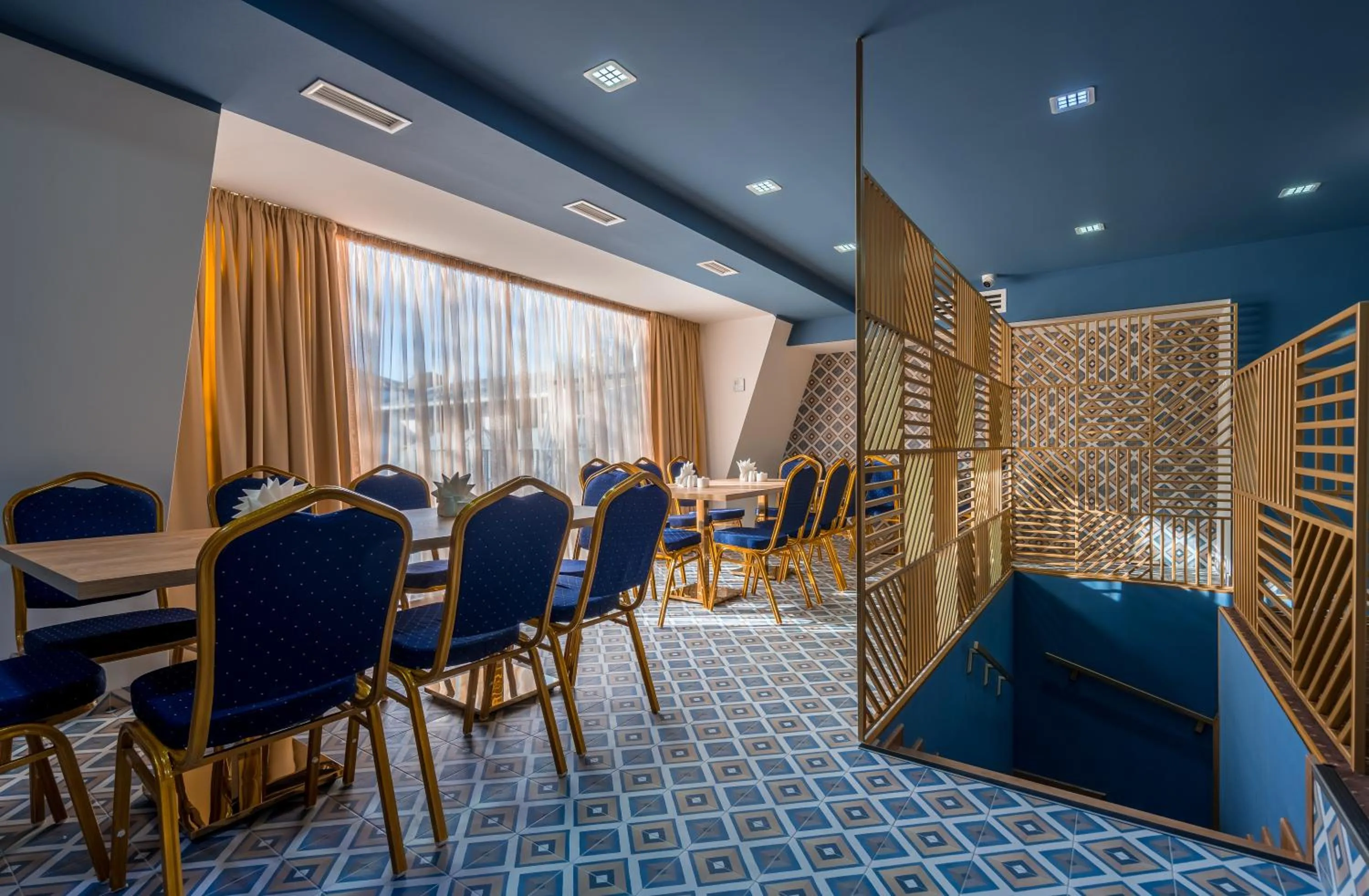 Restaurant/places to eat in Gladius Inn Boutique Hotel by DNT Group