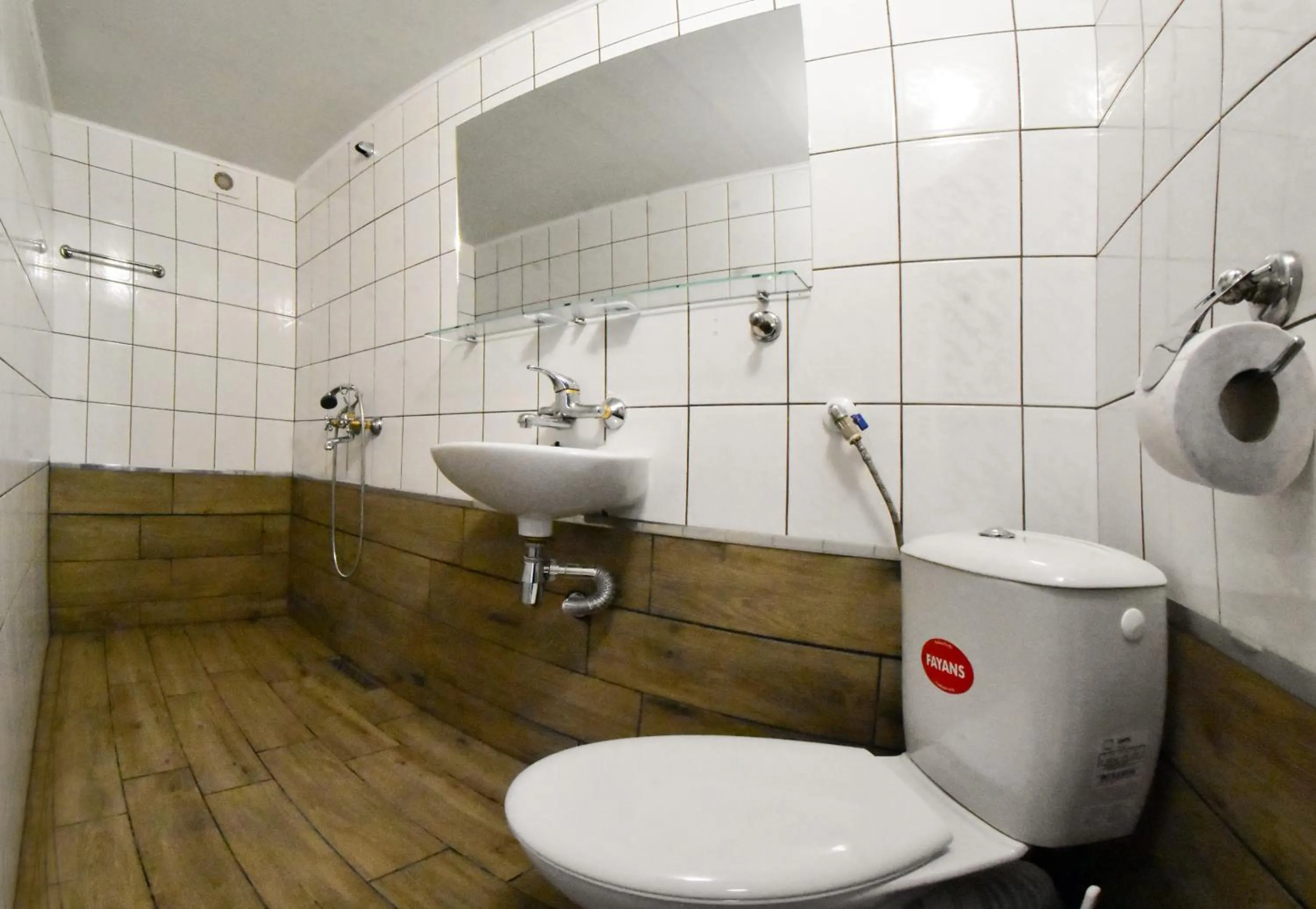Bathroom in Hotel Rade 1