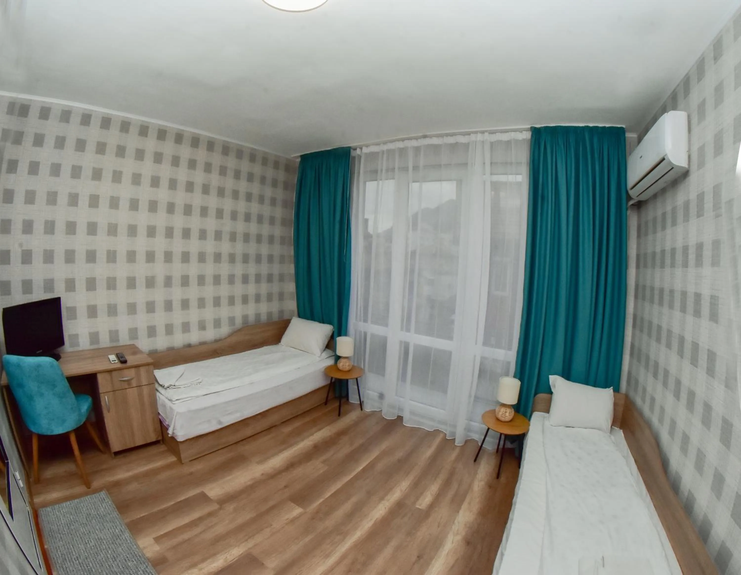 Photo of the whole room, Bed in Hotel Rade 1