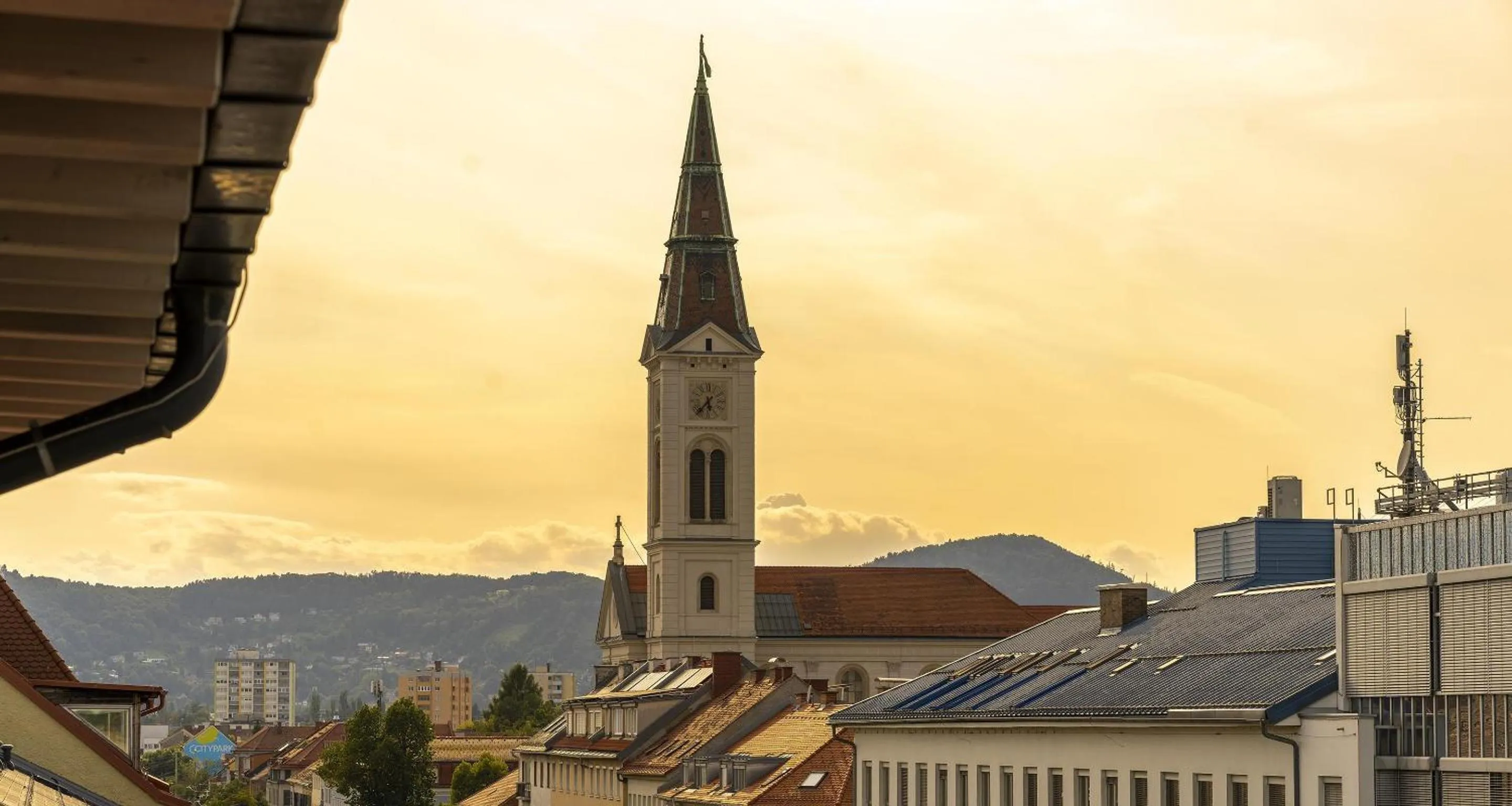Bedroom in Best Western Plus Plaza Hotel Graz
