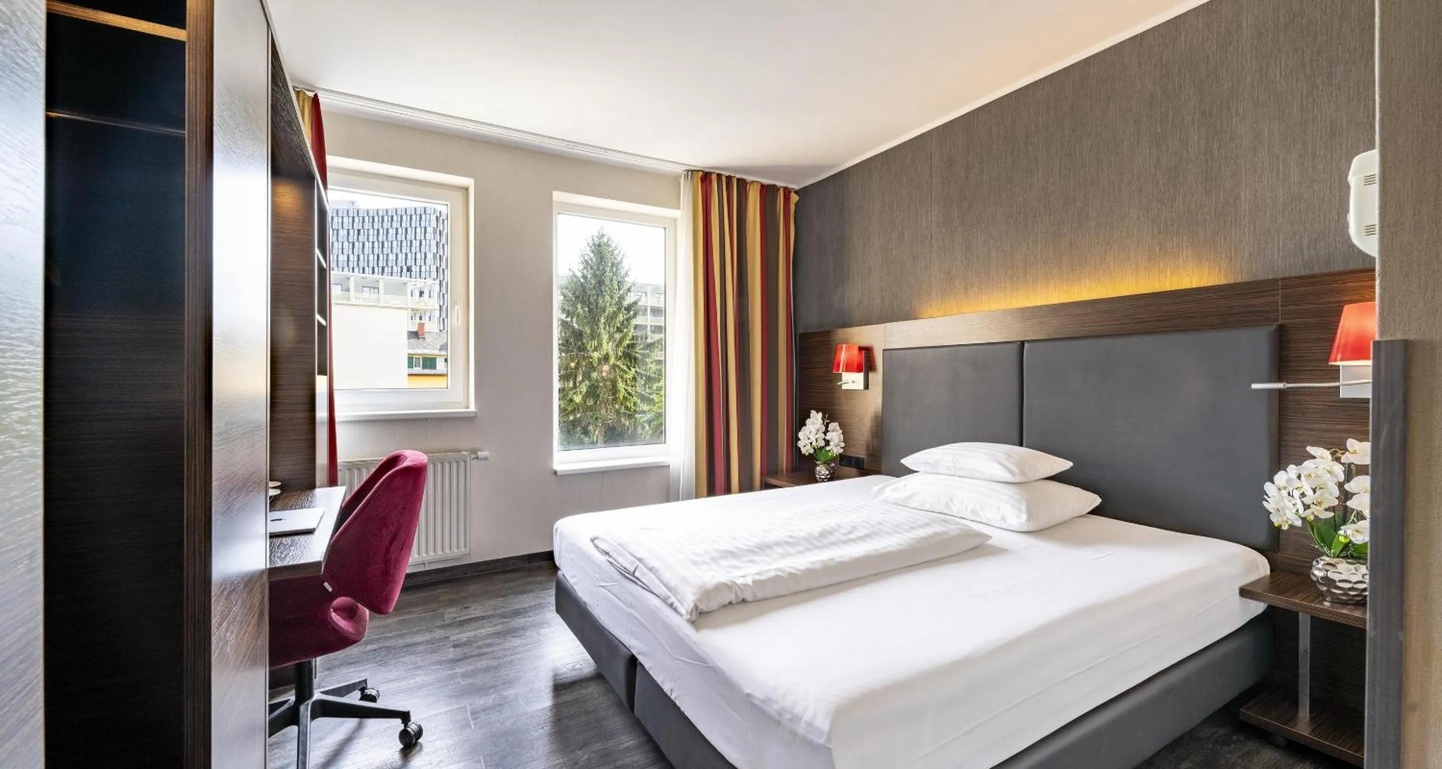 Bedroom, Bed in Best Western Plus Plaza Hotel Graz