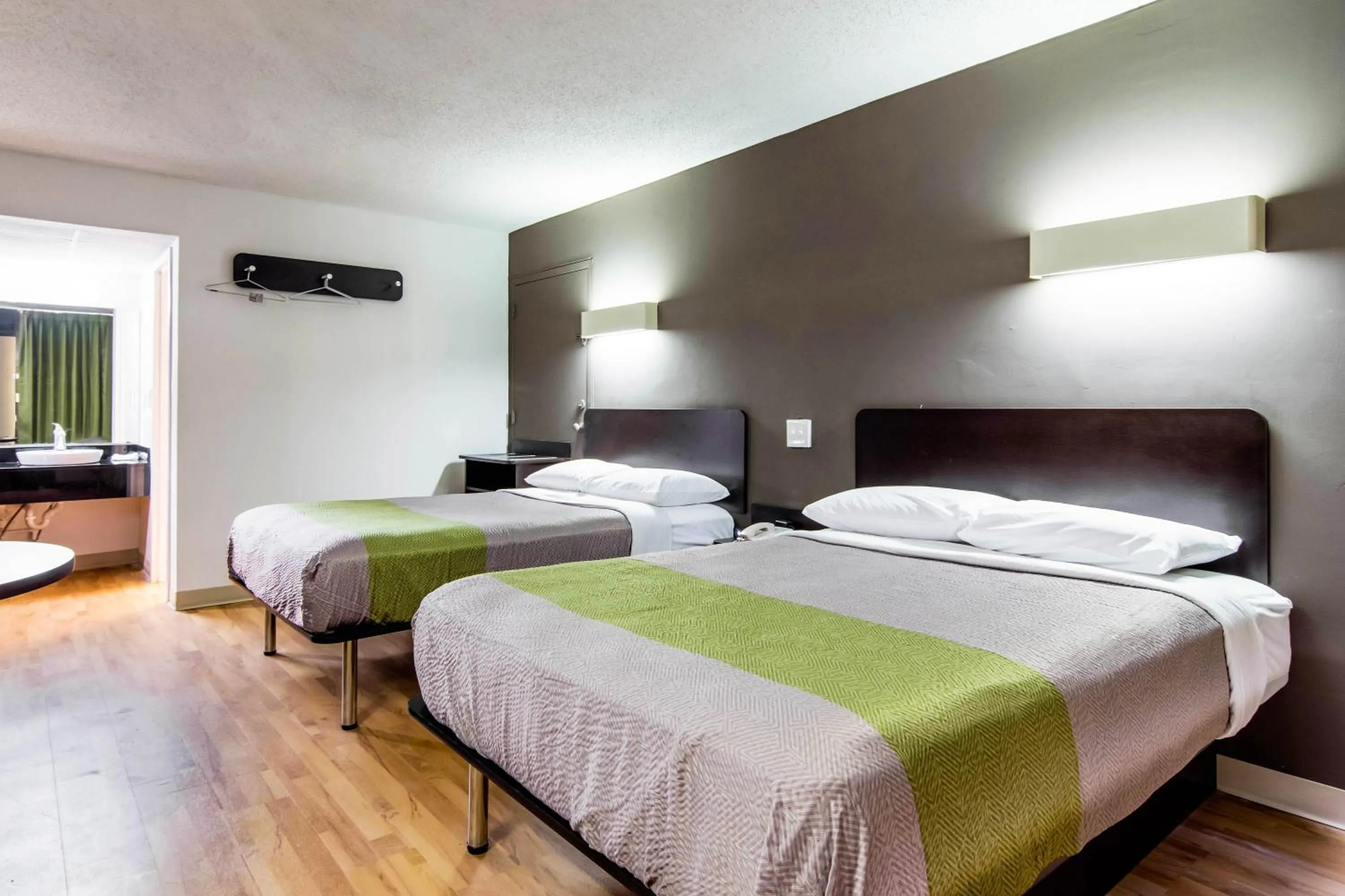 Photo of the whole room, Bed in Studio 6 LaGrange