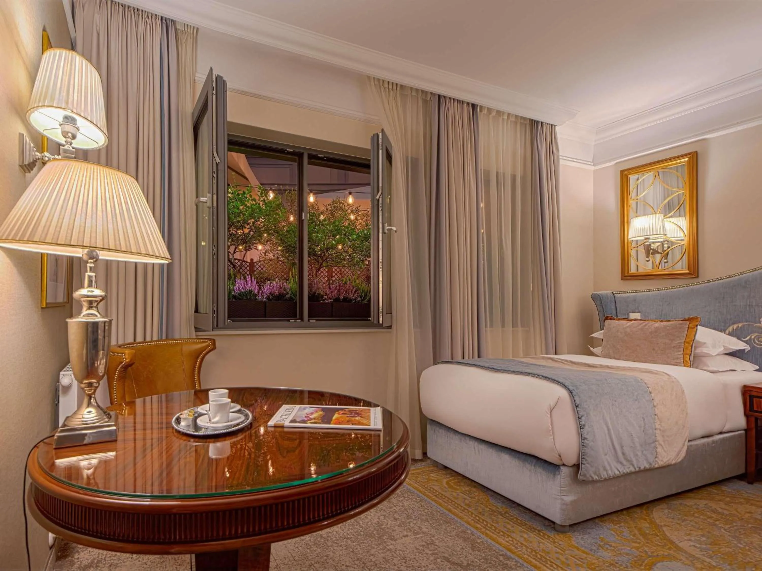 Bedroom, Bed in Bachleda Luxury Hotel Kraków - MGallery Collection