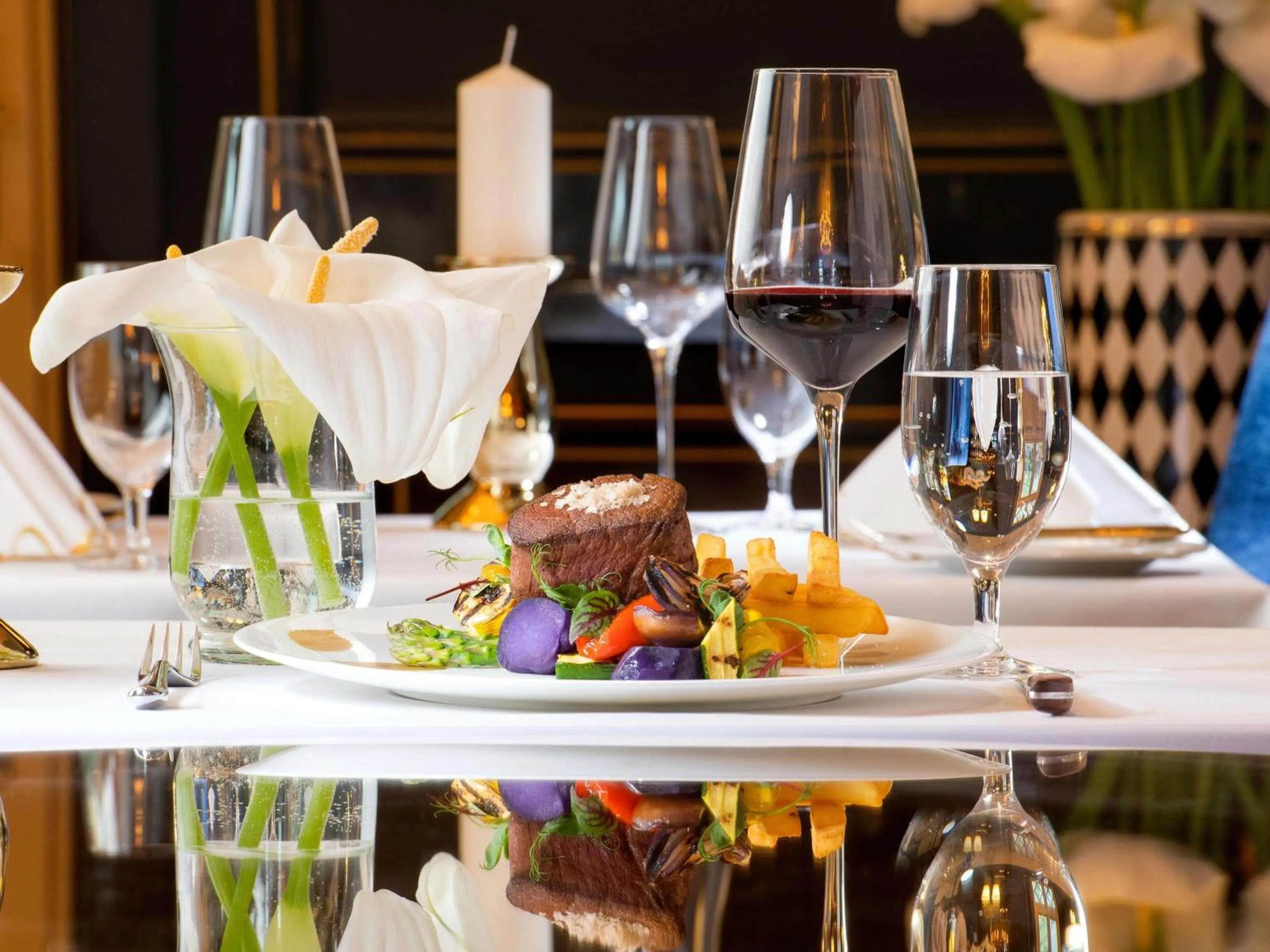 Restaurant/places to eat in Bachleda Luxury Hotel Kraków - MGallery Collection