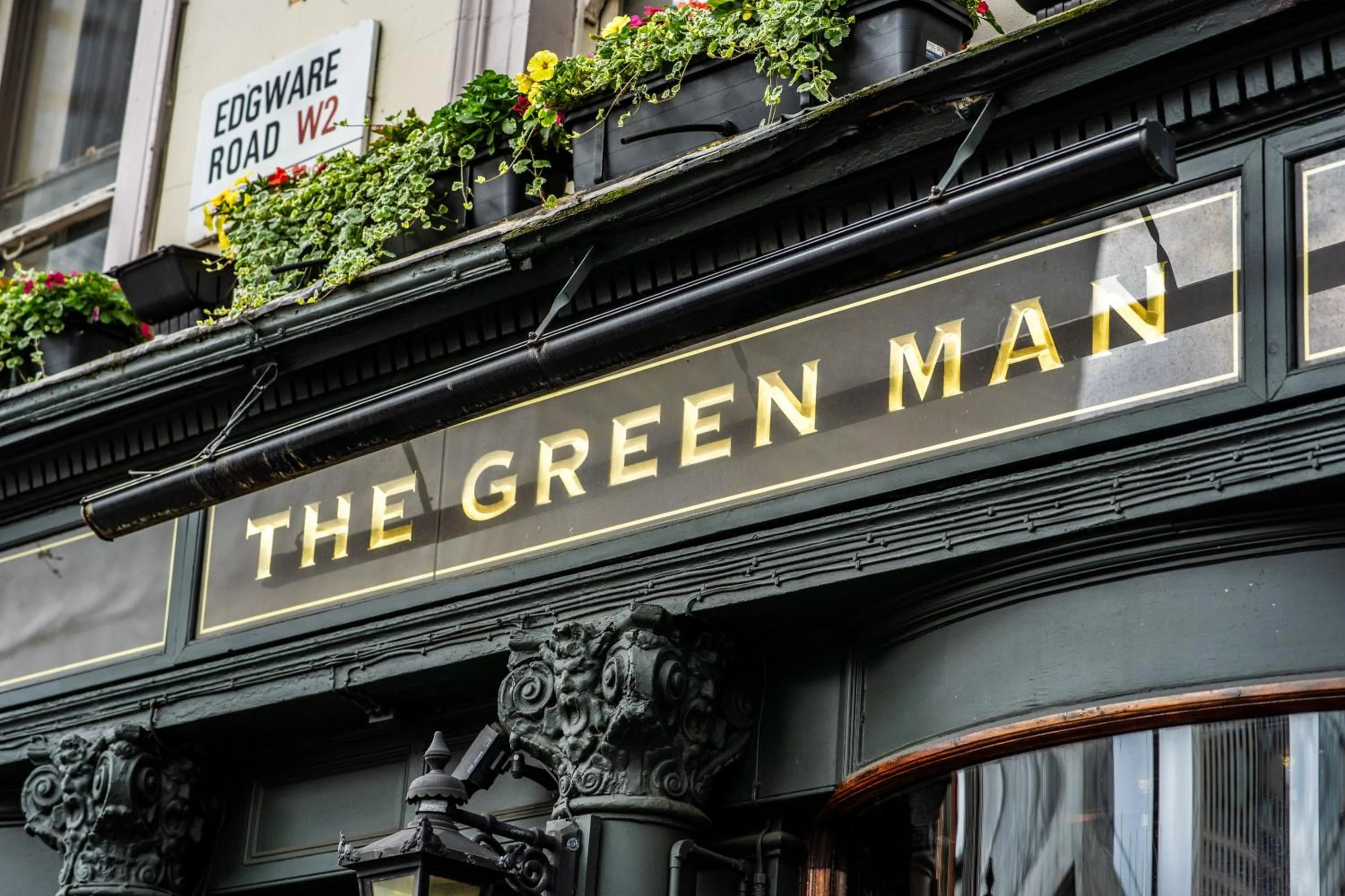 Property building in PubLove @ The Green man, Paddington