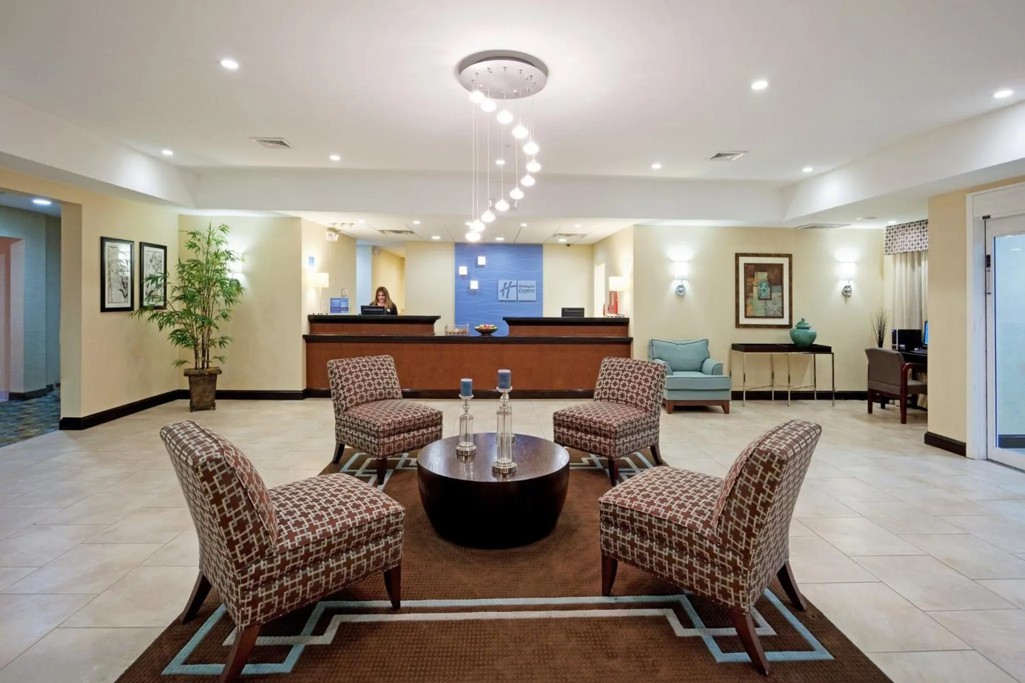 Property building in Holiday Inn Express and Suites Meriden by IHG