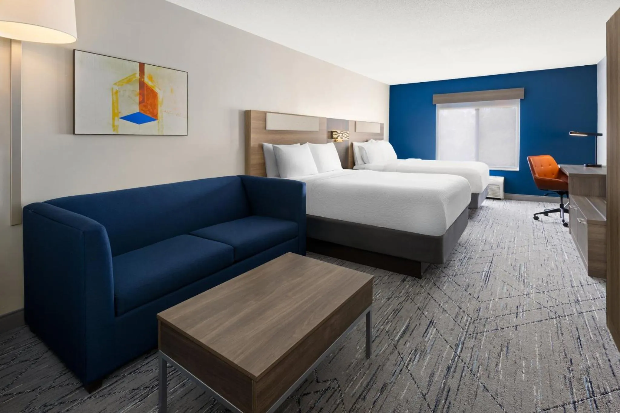 Photo of the whole room, Bed in Holiday Inn Express and Suites Meriden by IHG