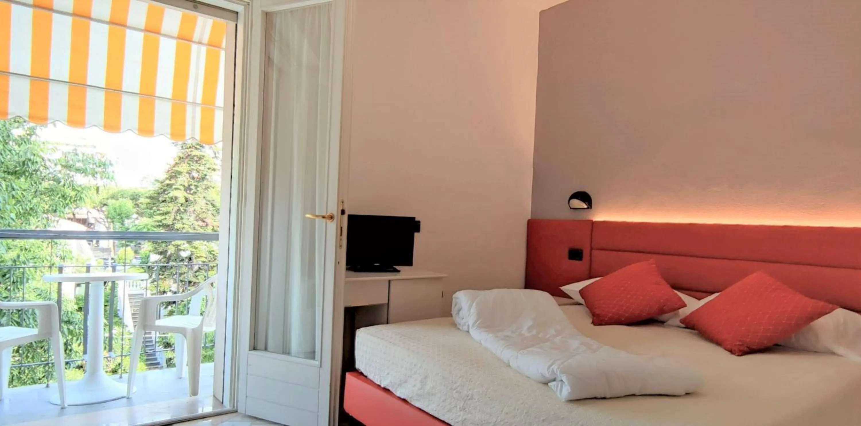 Bed in Hotel Villa Platani