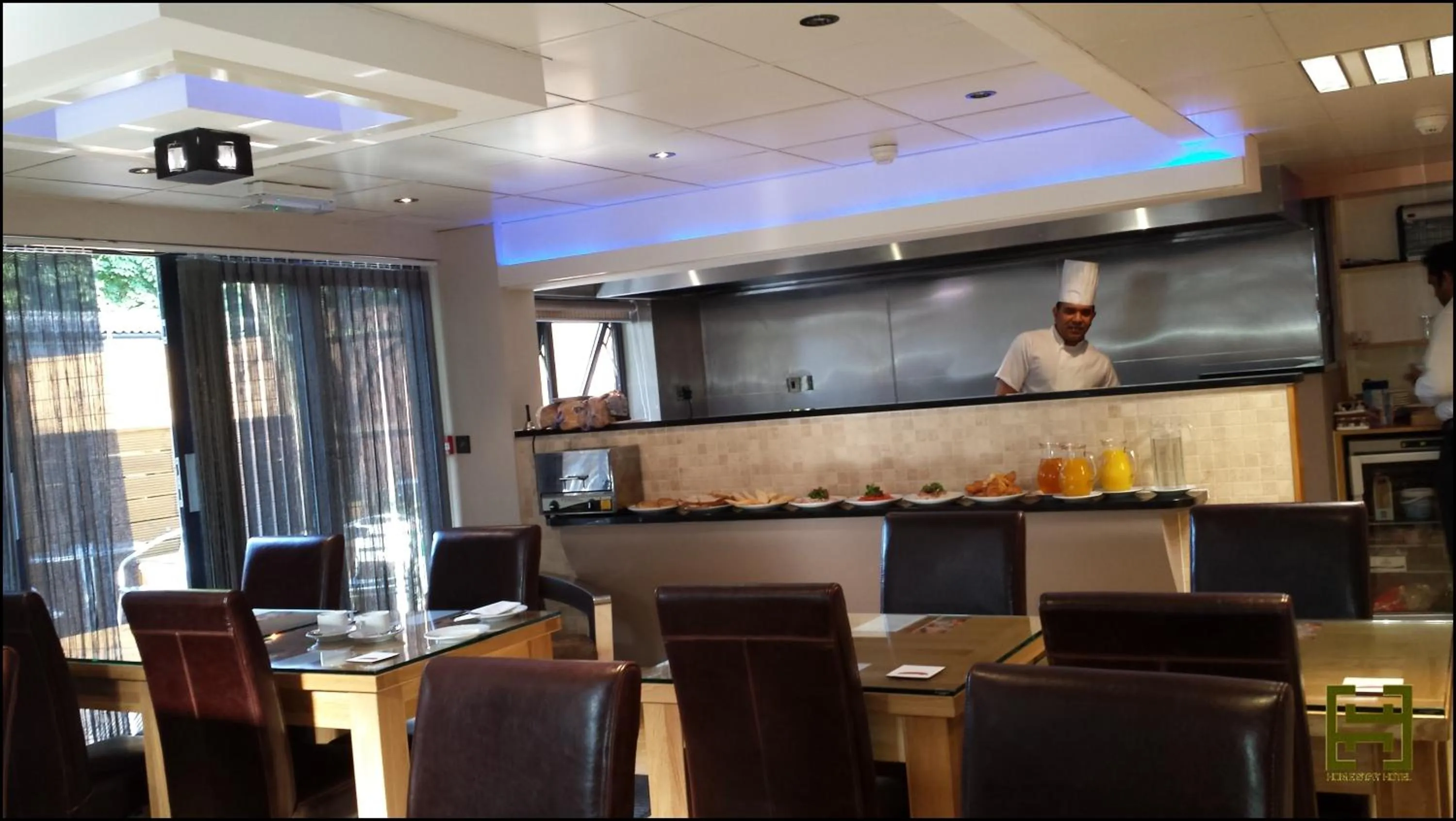 Food and drinks in Homestay Hotel Heathrow