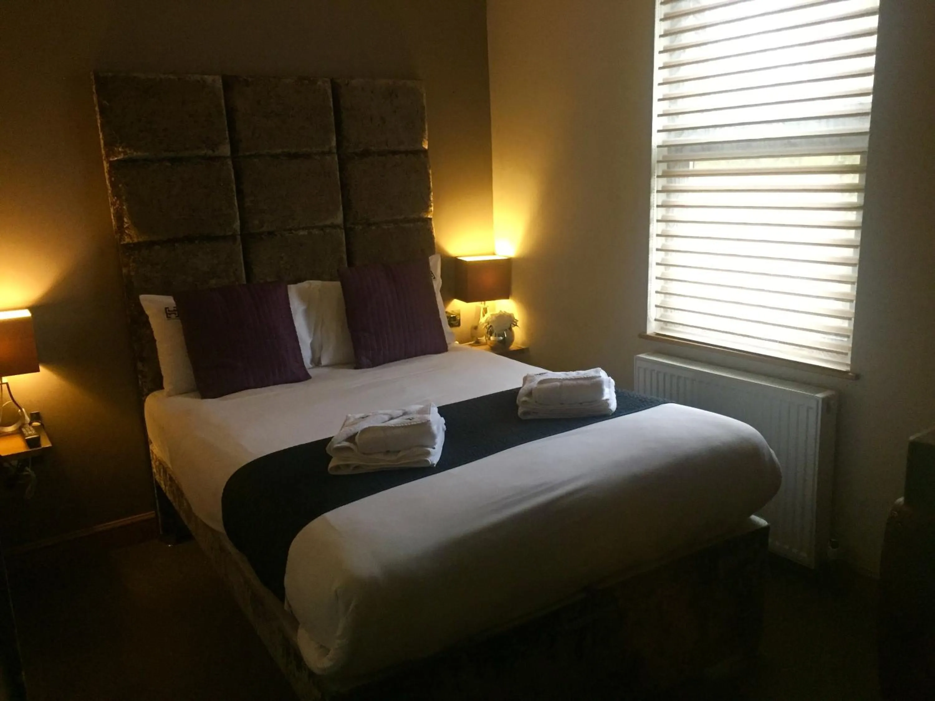 Photo of the whole room, Bed in Homestay Hotel Heathrow