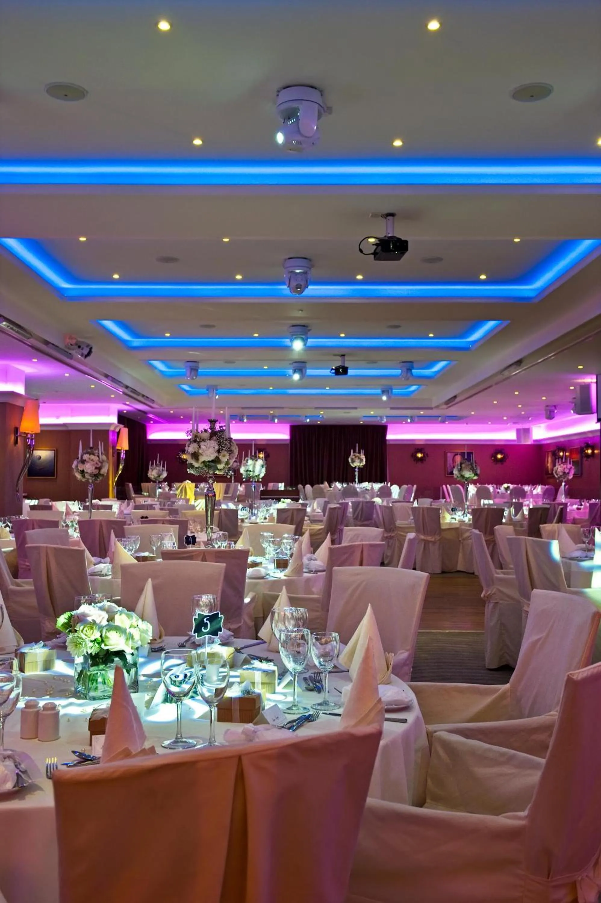 Restaurant/places to eat in Mediterranean Beach Hotel