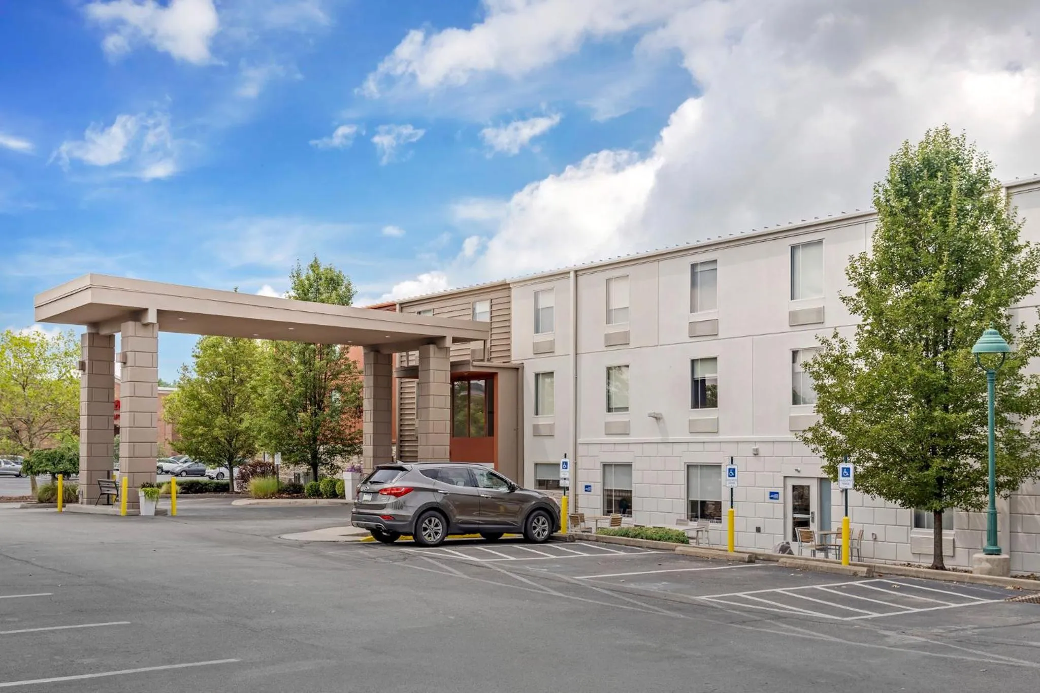 Property building in Holiday Inn Express Pittsburgh - Munhall by IHG