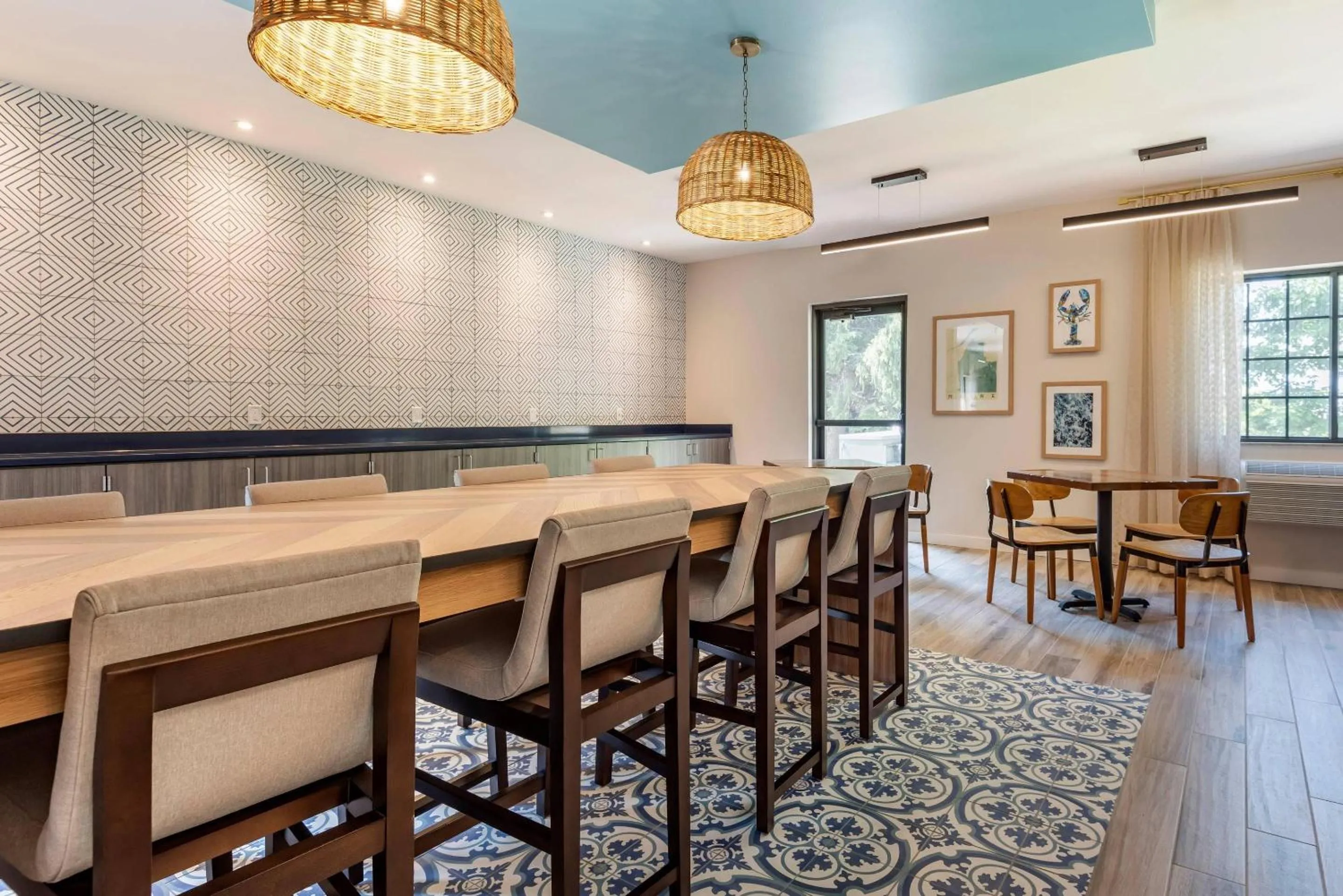 Breakfast in The Freeport Hotel, an Ascend Collection Hotel