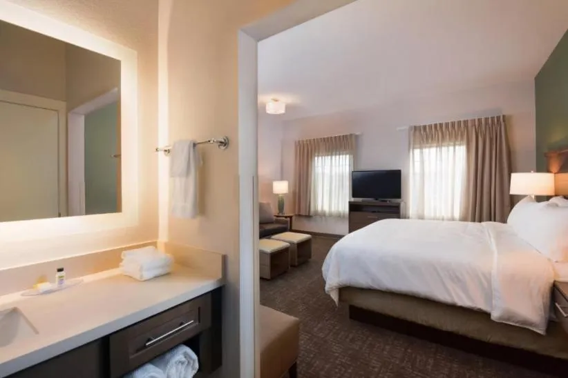 Bed in Staybridge Suites - Wisconsin Dells - Lake Delton by IHG