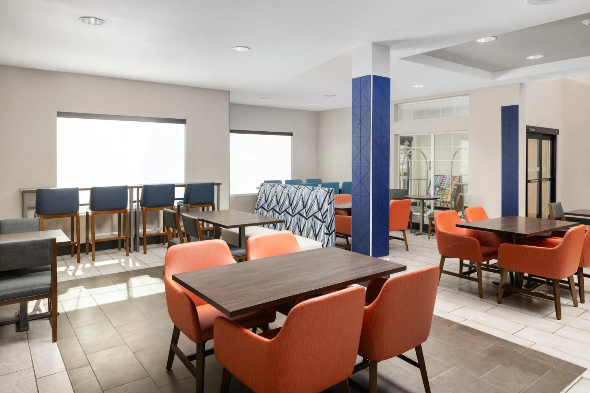 Breakfast in Holiday Inn Express Hotel & Suites North Sequim by IHG