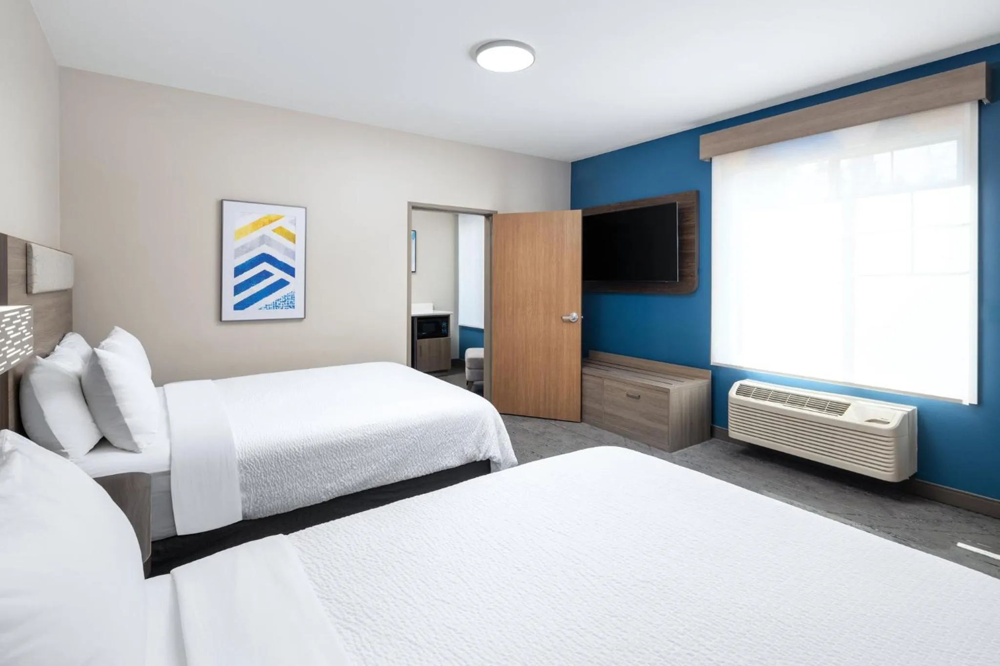 Photo of the whole room, Bed in Holiday Inn Express Hotel & Suites North Sequim by IHG