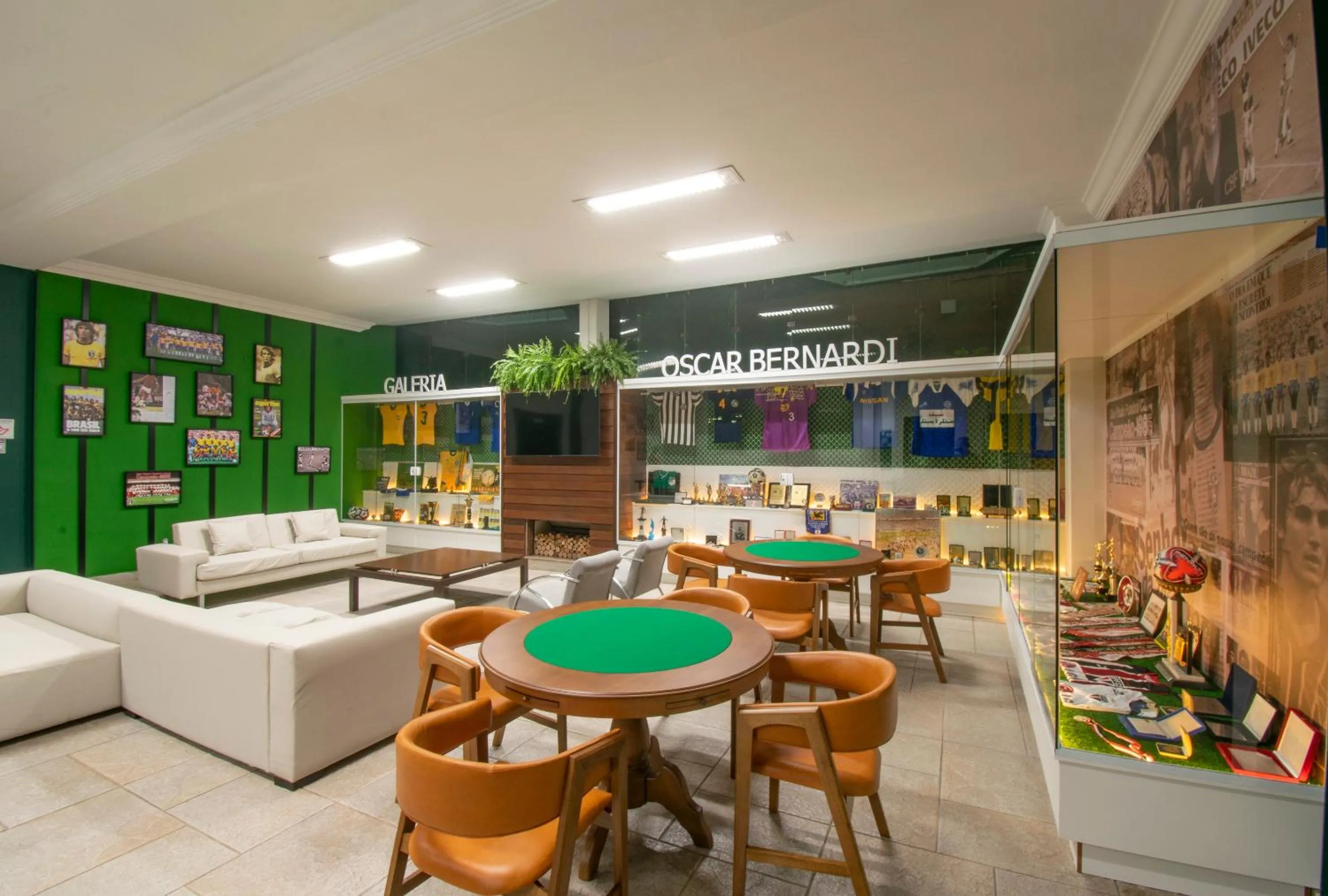 Game Room in Oscar Inn Eco Resort