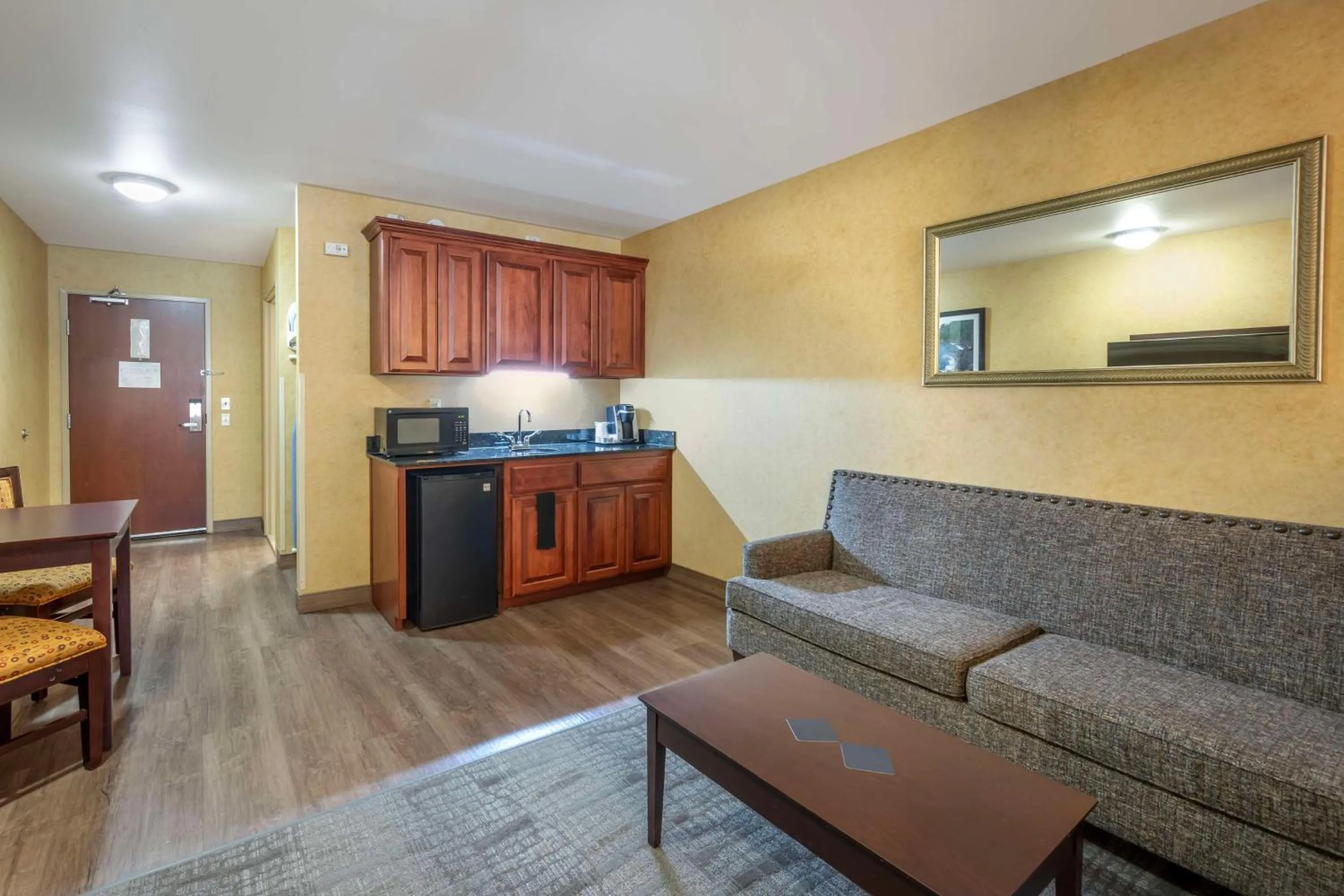 Bedroom in Best Western Plus Ponderay Mountain Lodge Sandpoint