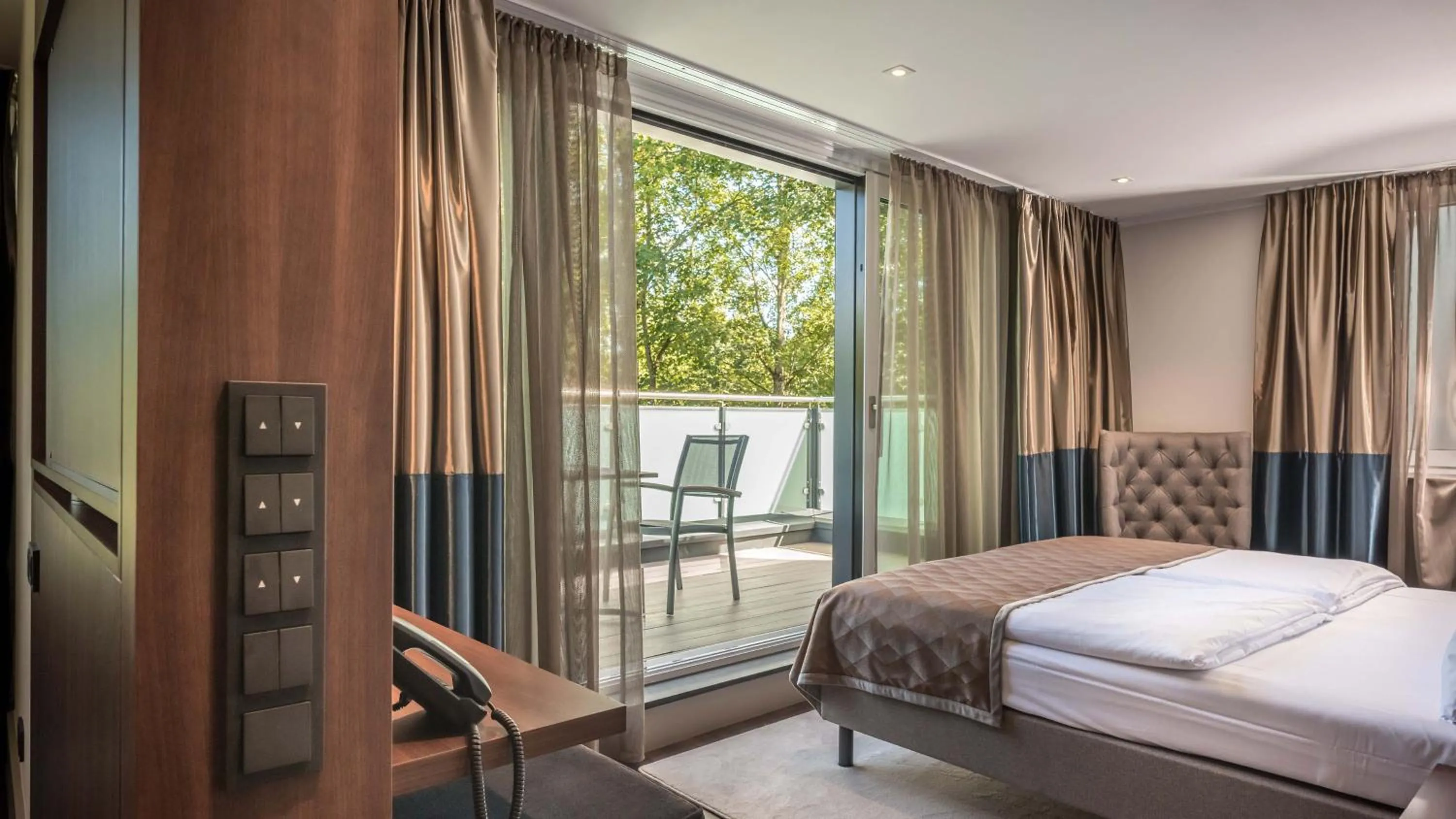 Bed in Innspire Hotel